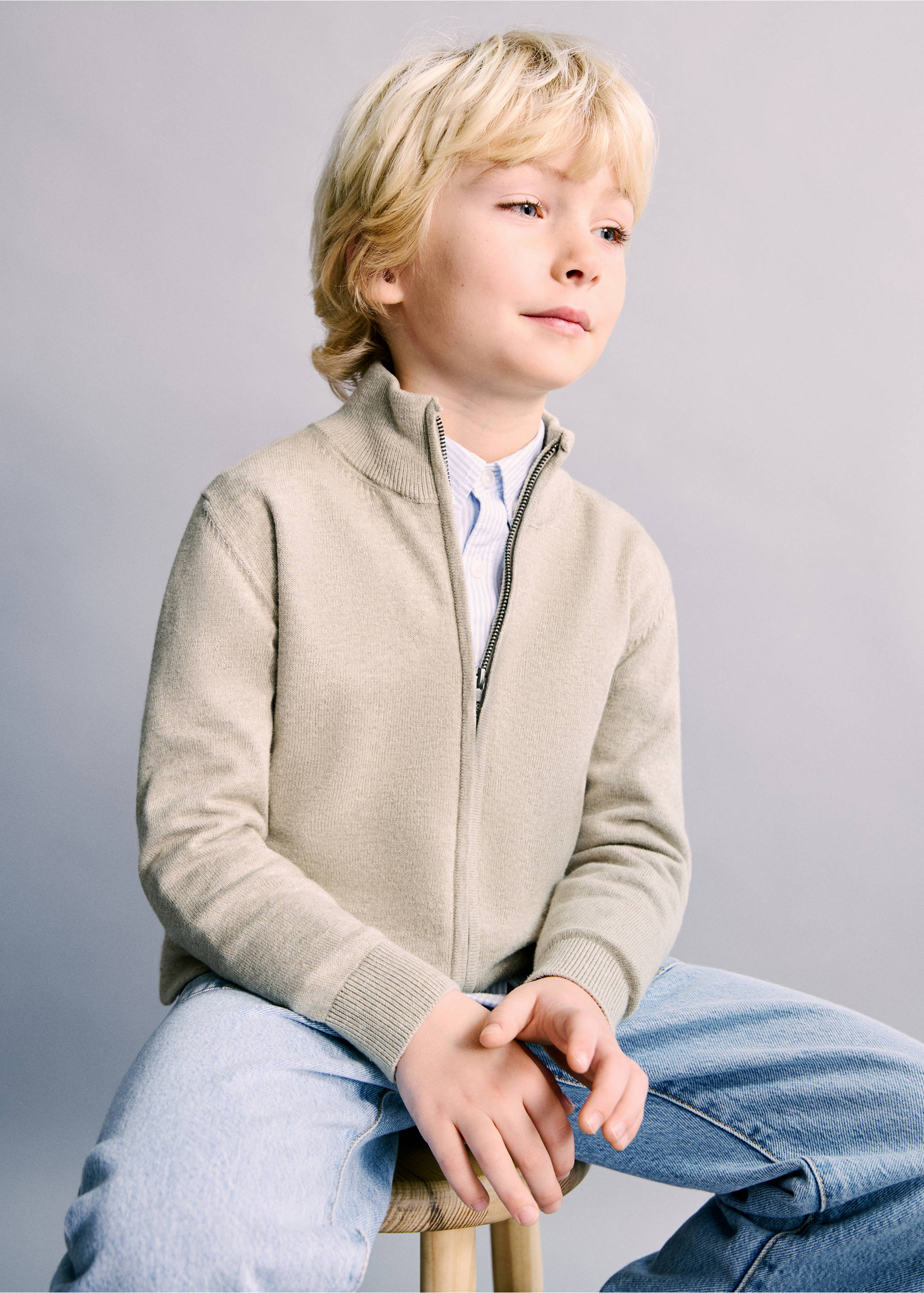 Cárdigan punto cremallera - Plano general, Beige. Ref: 27051254-00.