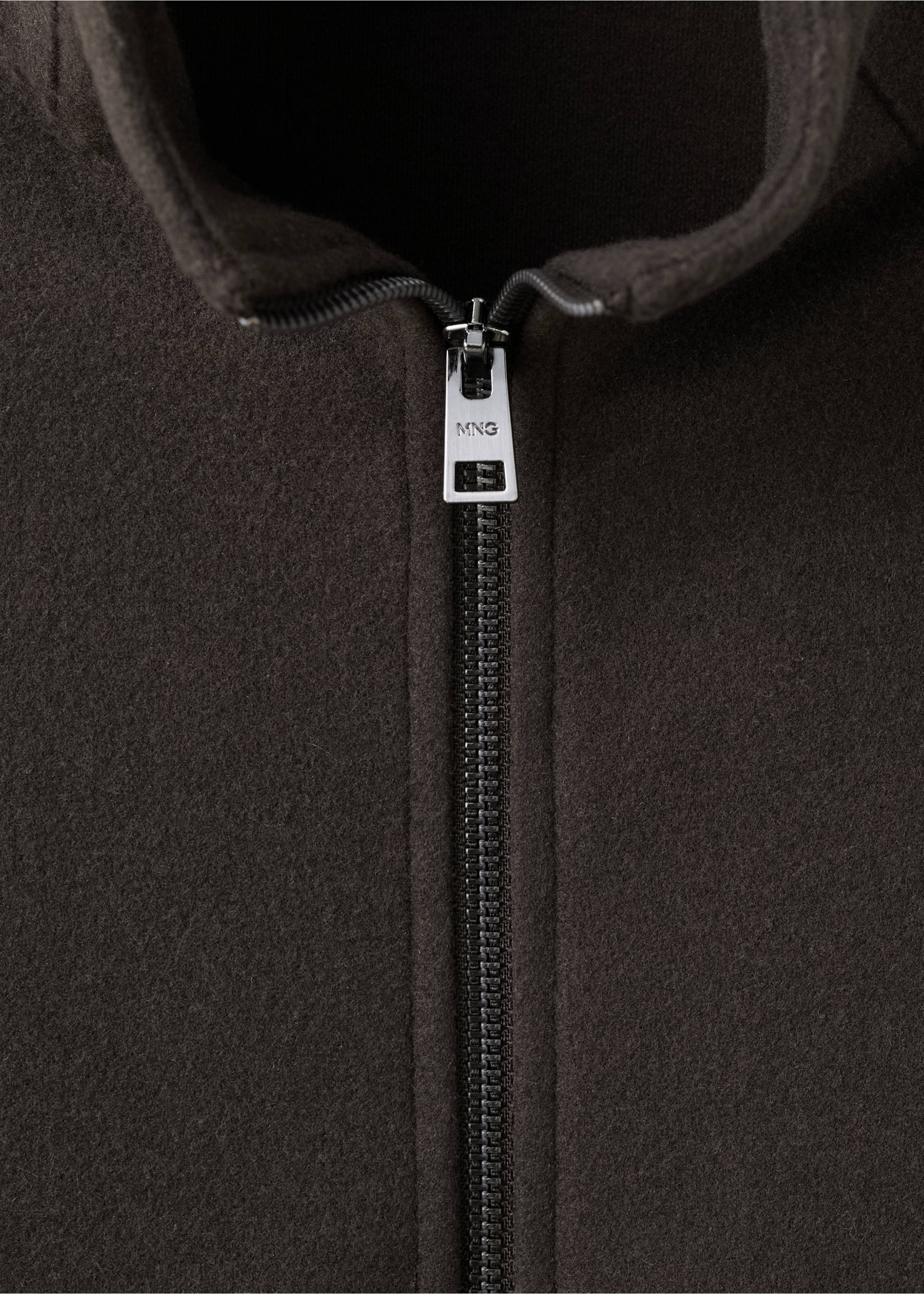 Zip-up cloth jacket - Details of the article 8, Chocolate. Ref: 27051258-00.