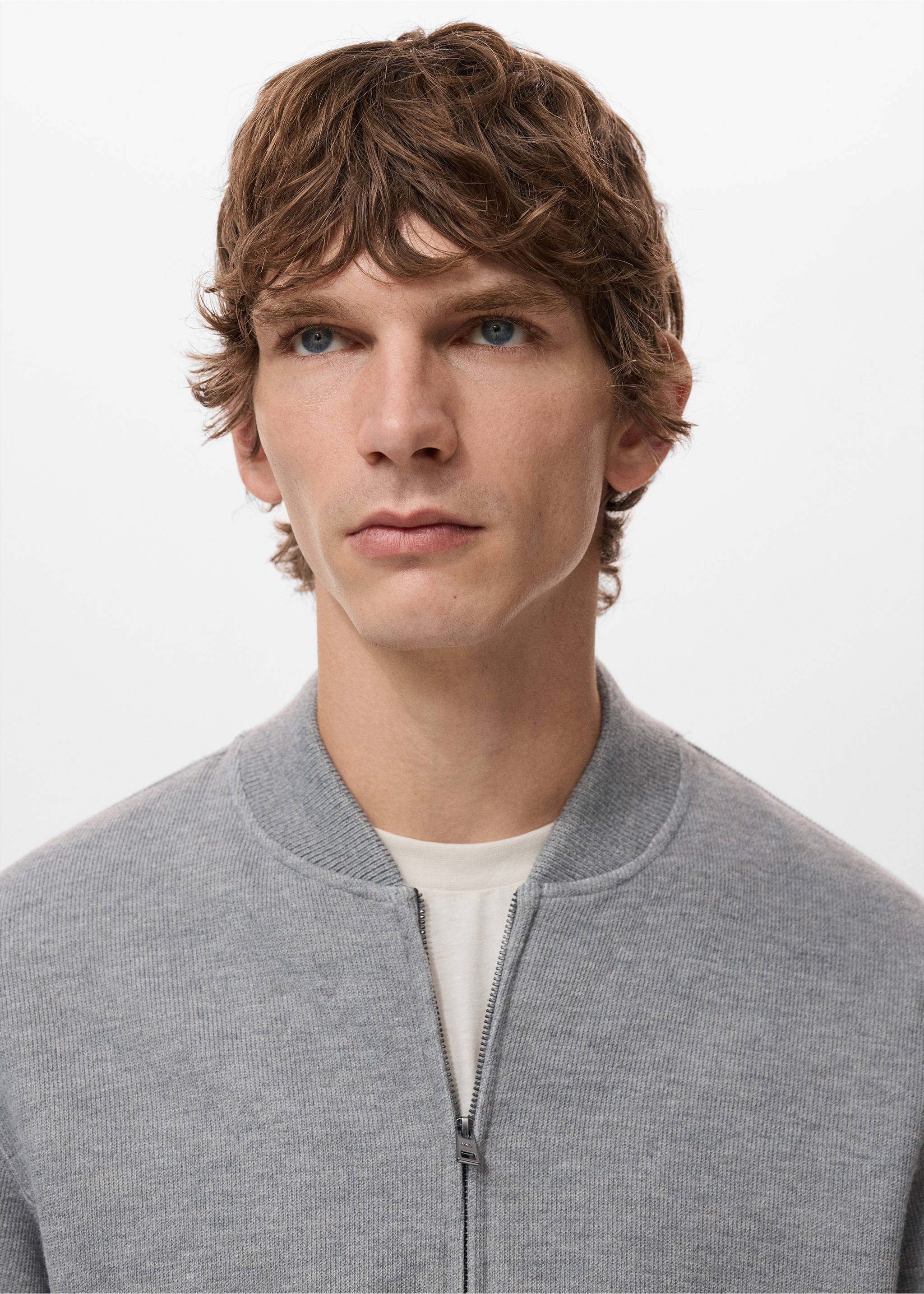 Bomber hoodie with zip - Details of the article 1, Light Heather Grey. Ref: 27051259-00.