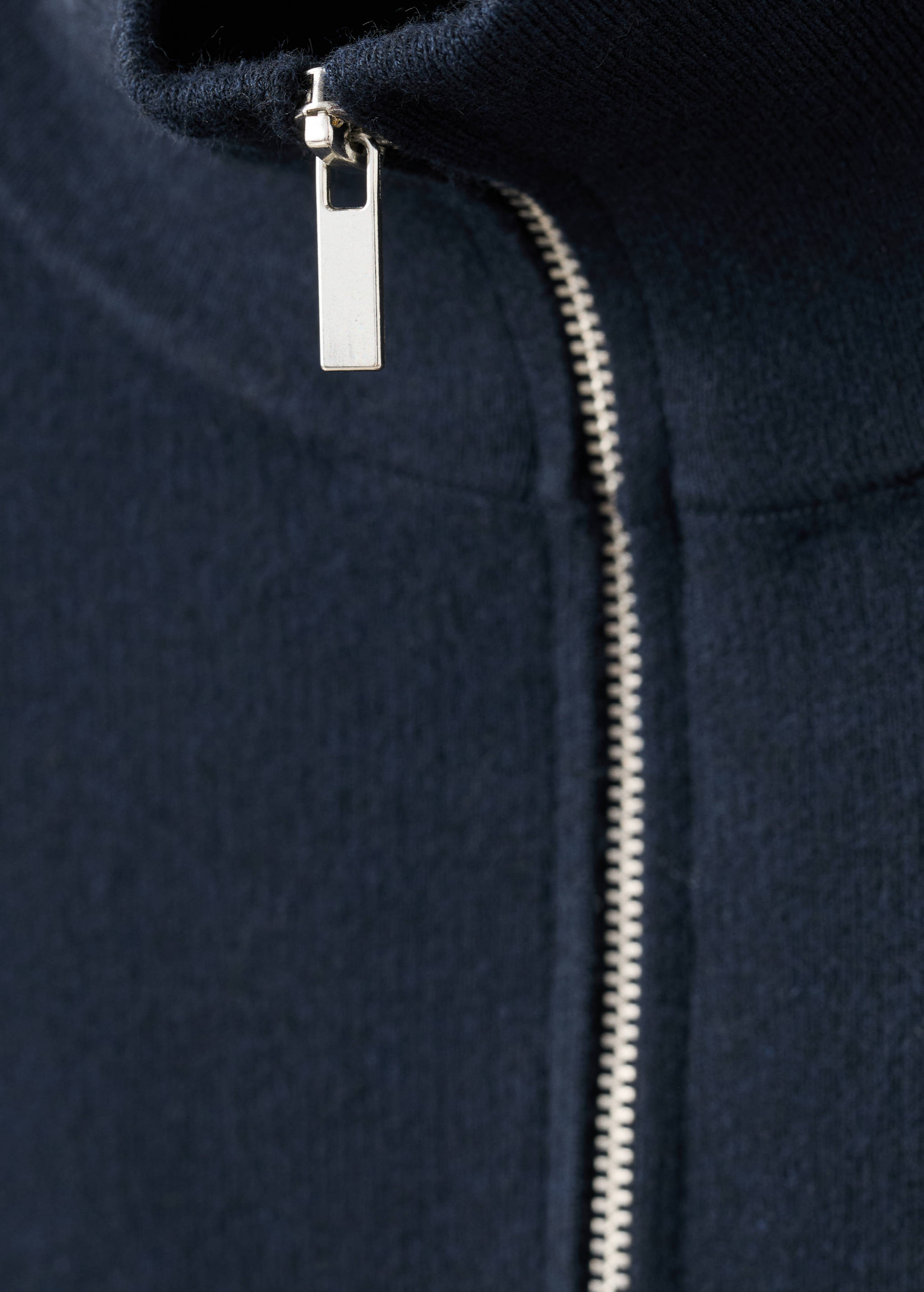Zip neck contrast-stripe sweater - Details of the article 8