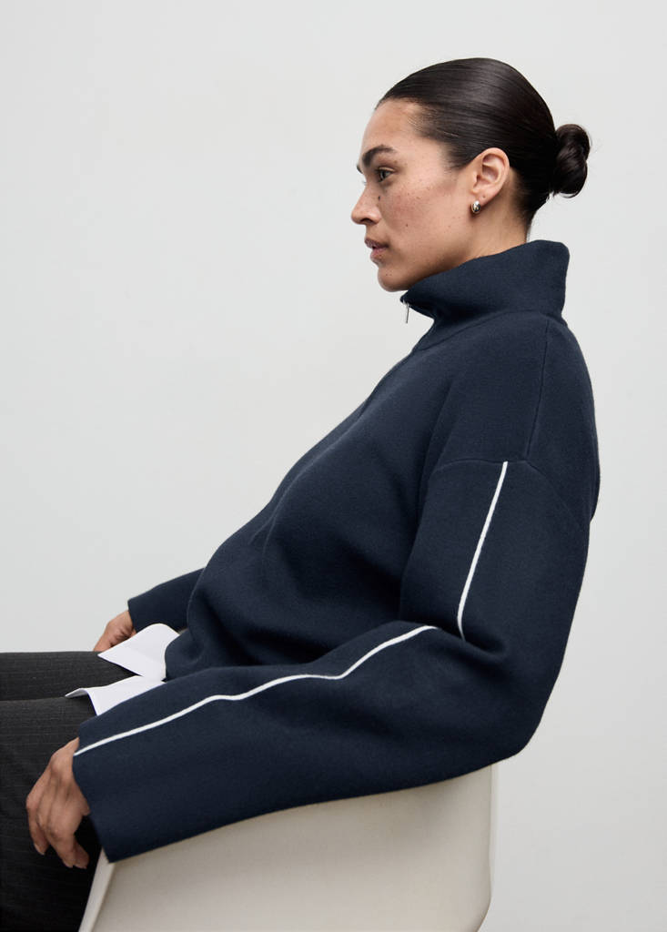 Zip neck contrast-stripe sweater — Navy