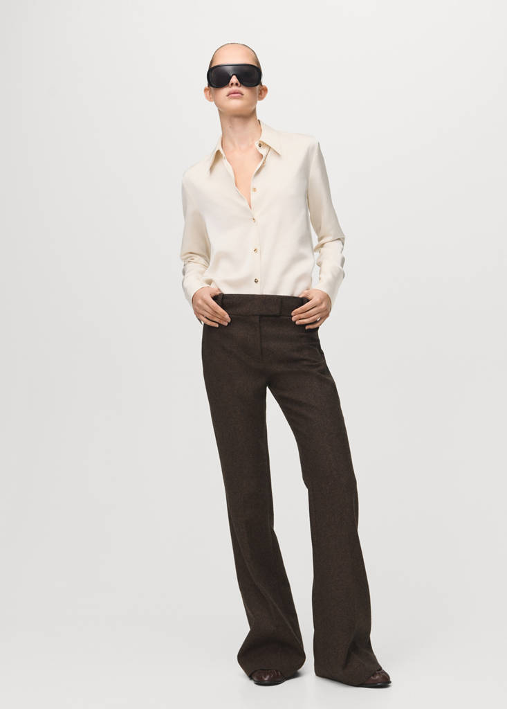 Satin finish flowy shirt — Ecru