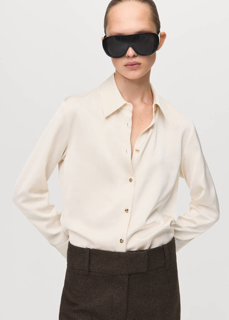 Satin finish flowy shirt — Ecru