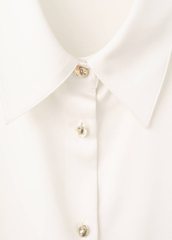 Satin finish flowy shirt — Ecru