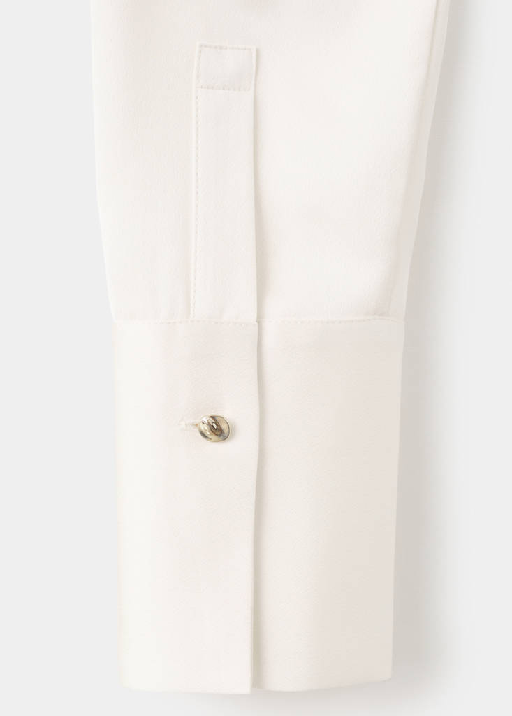Satin finish flowy shirt — Ecru