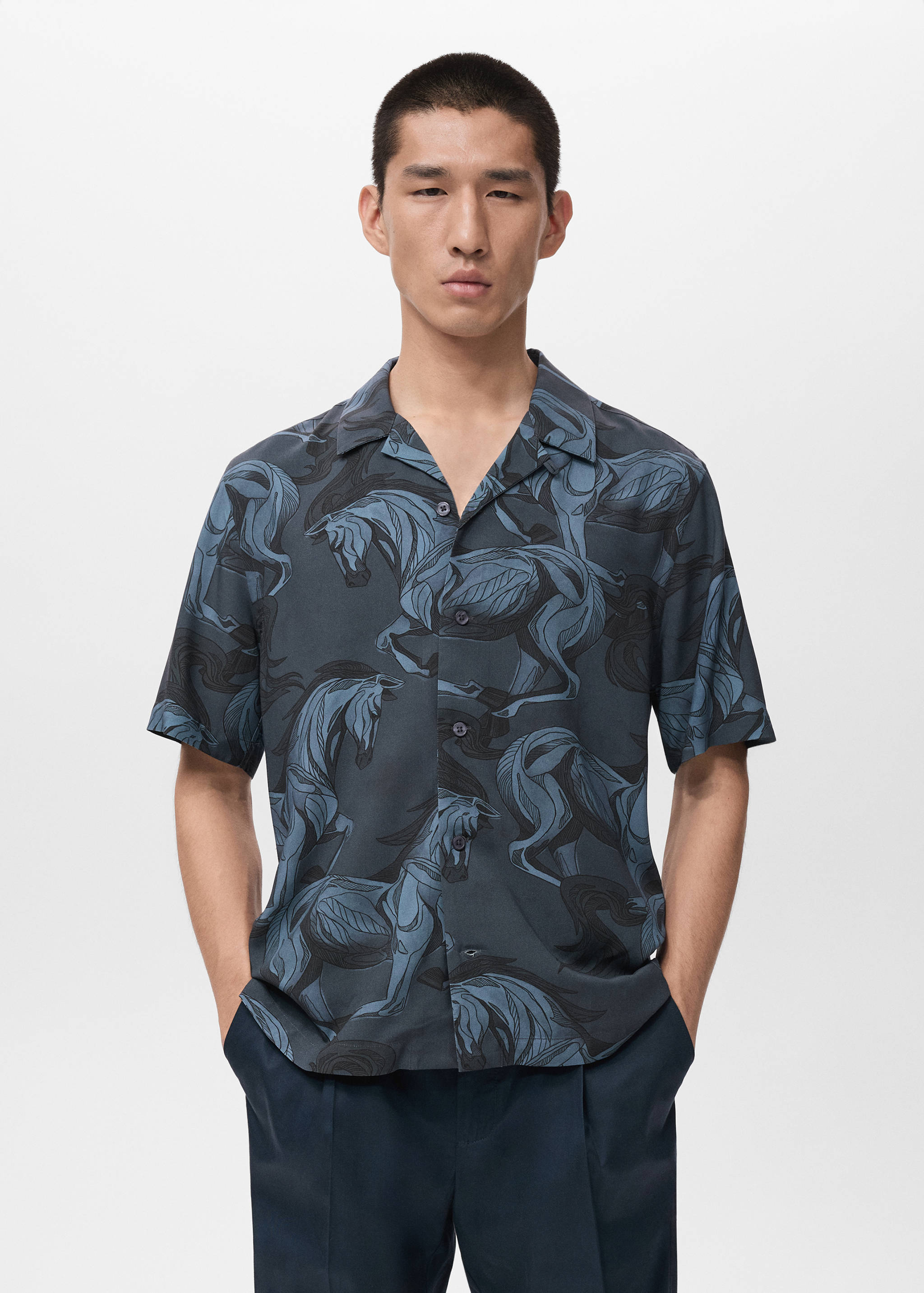 Printed flowing shirt with bowling collar - Medium plane