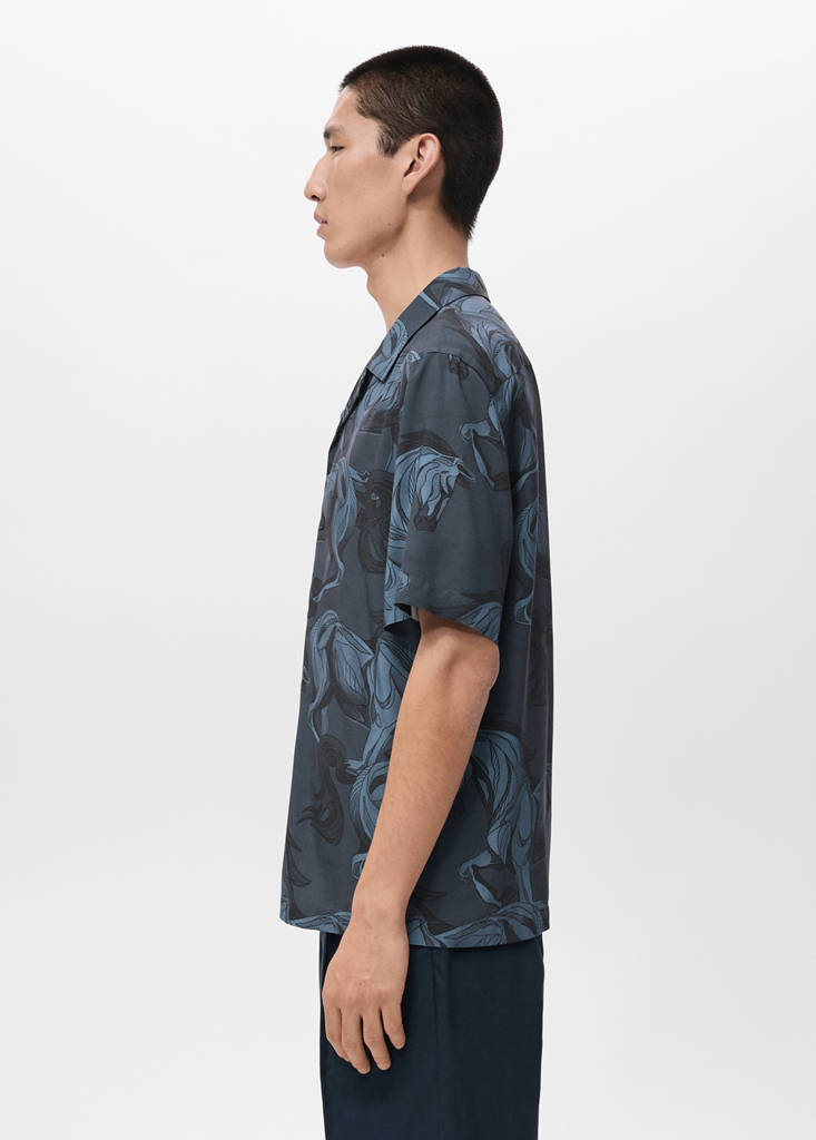 Printed flowing shirt with bowling collar — Indigo Blue
