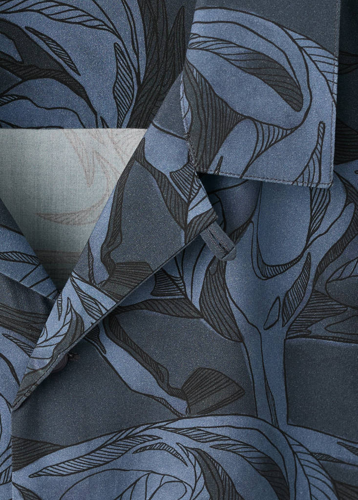 Printed flowing shirt with bowling collar — Indigo Blue