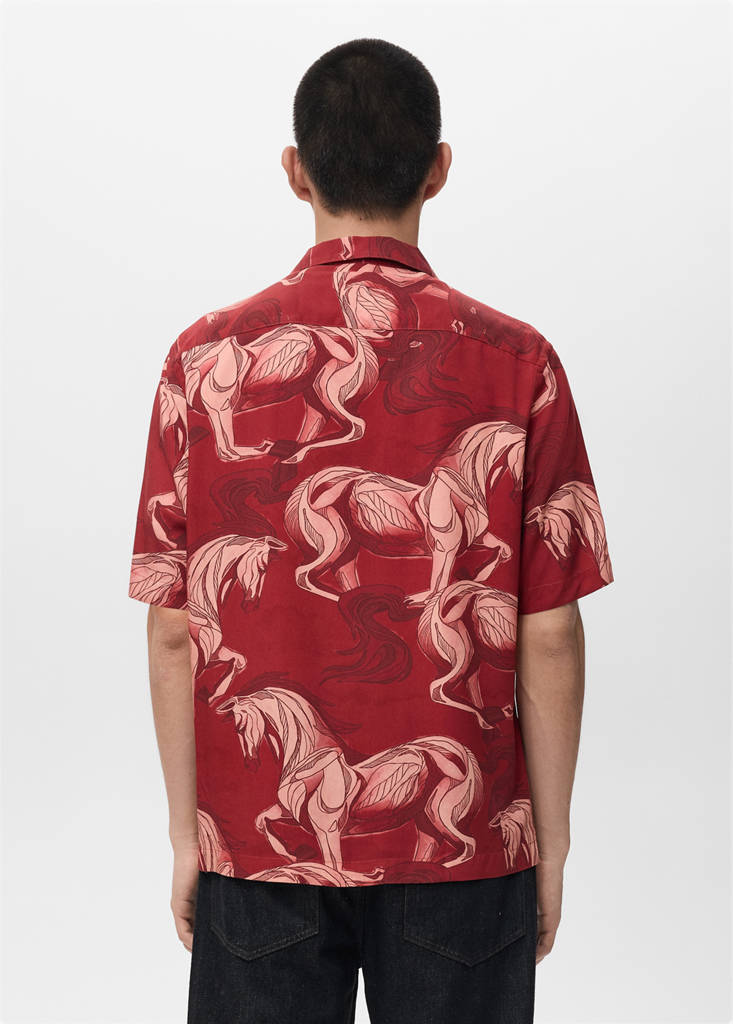 Printed flowing shirt with bowling collar — Red