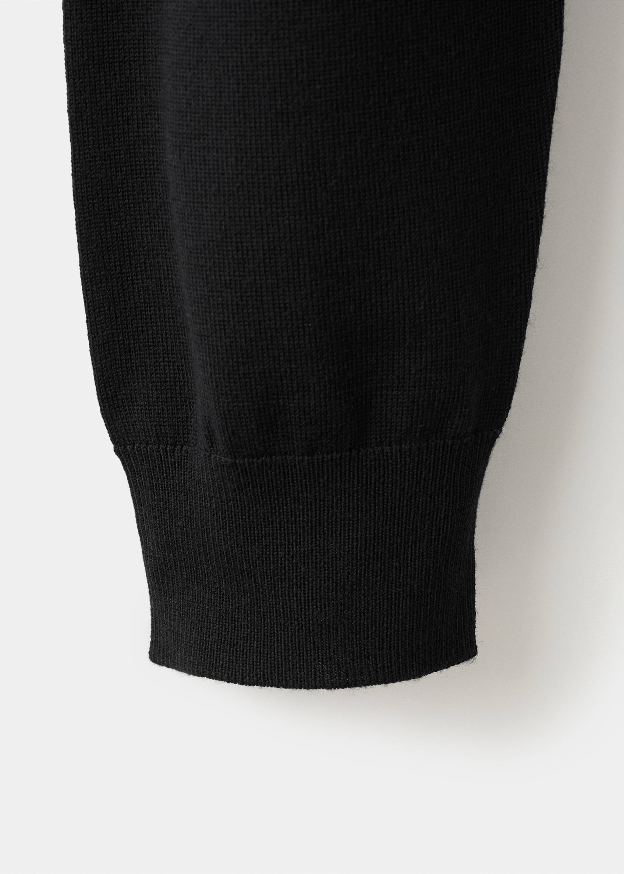100% merino wool polo sweater - Details of the article 8, Black. Ref: 27051283-00.