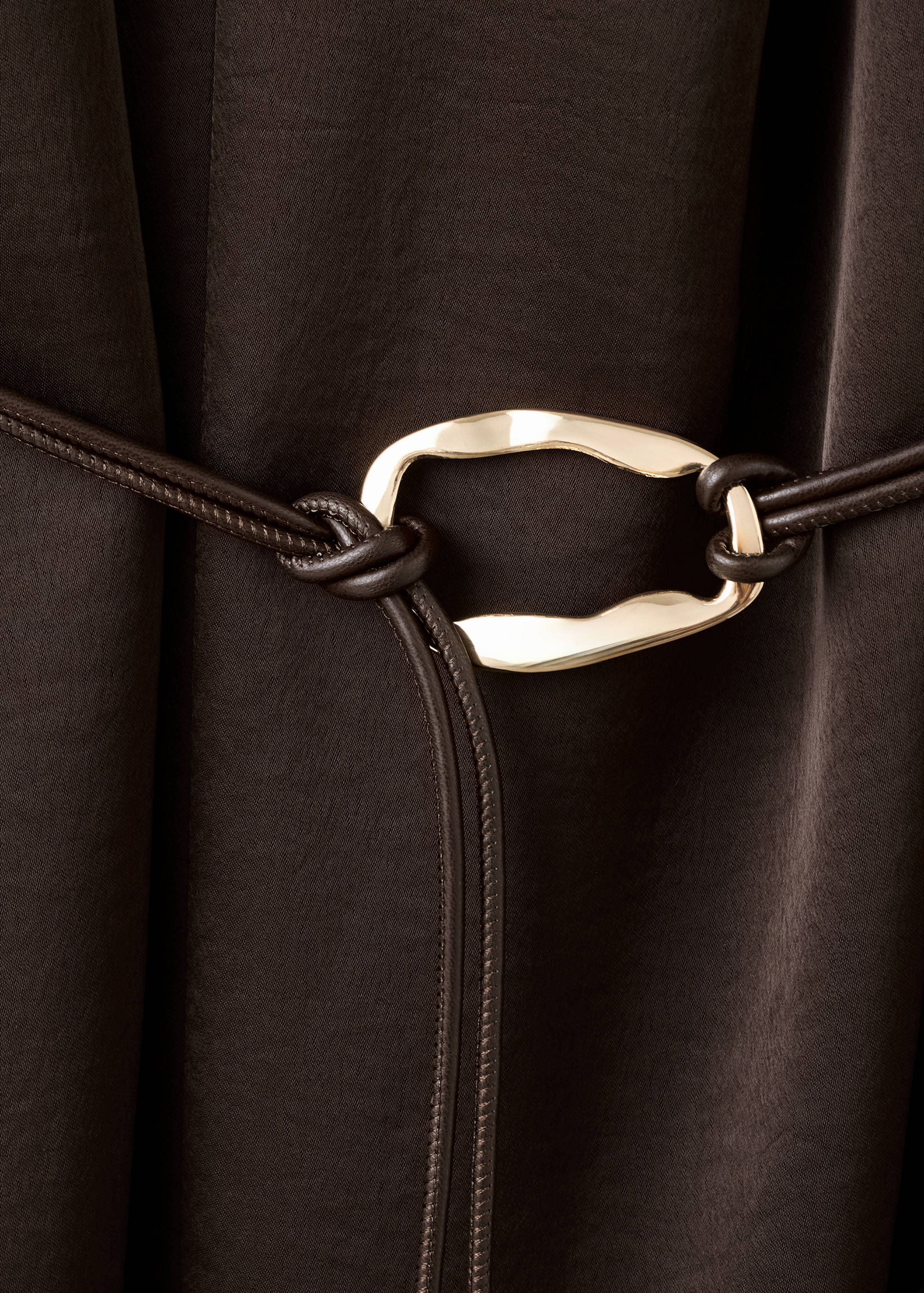 Robe satinée foulard - Détail de l'article 8