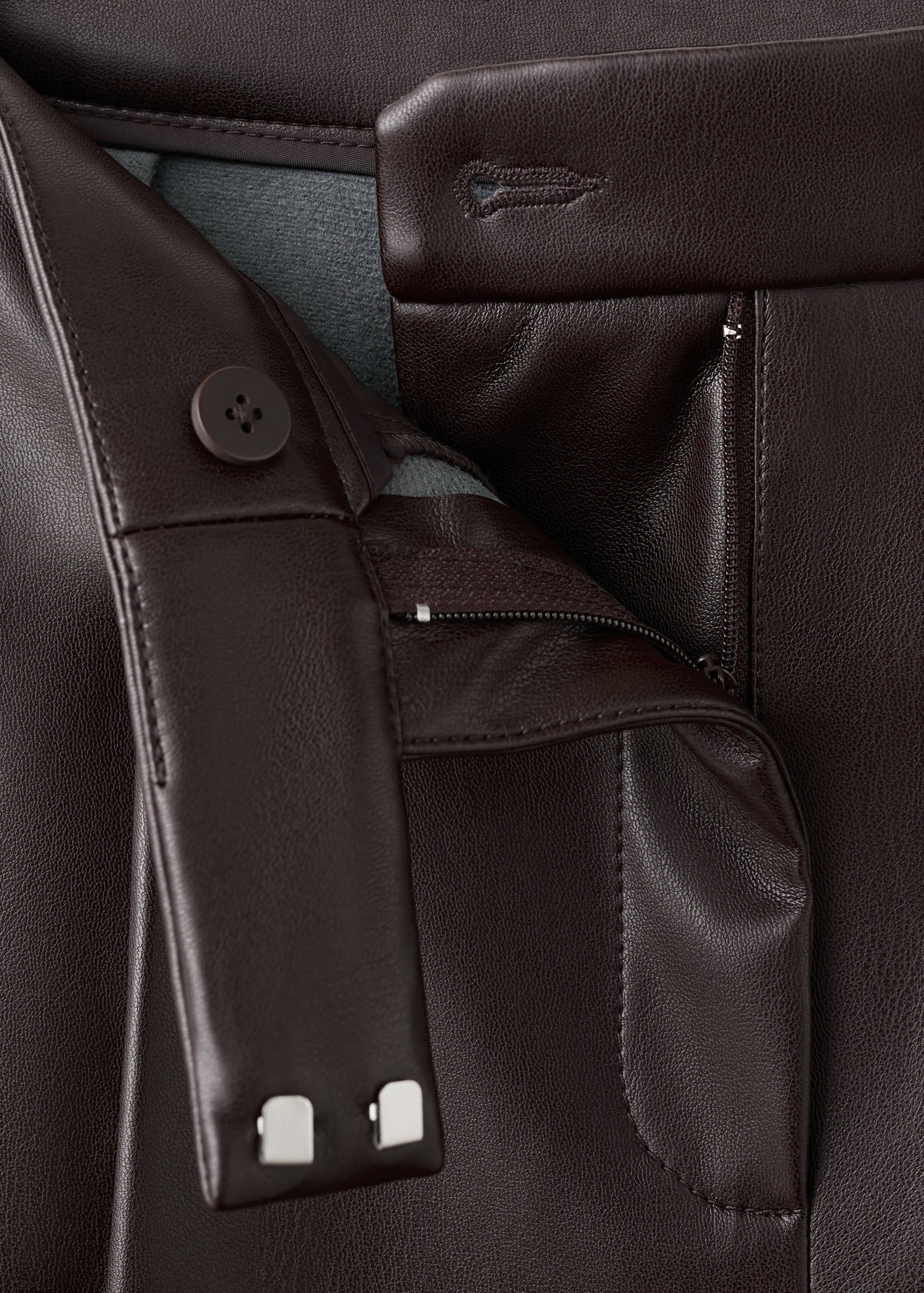 Pantalon large en cuir synthétique - Détail de l'article 0