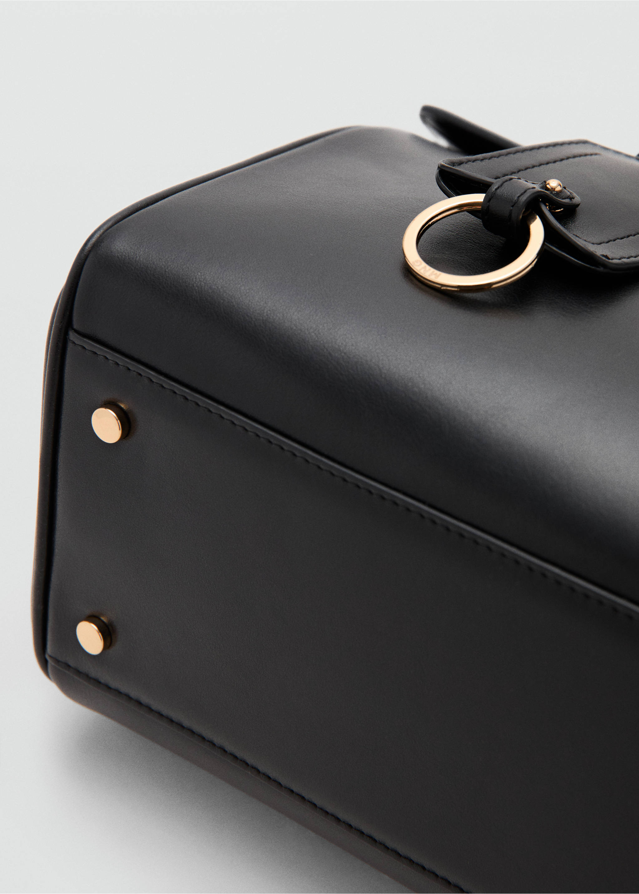 Leather shoulder bag with charms - Details of the article 2, Black. Ref: 27051307-00.