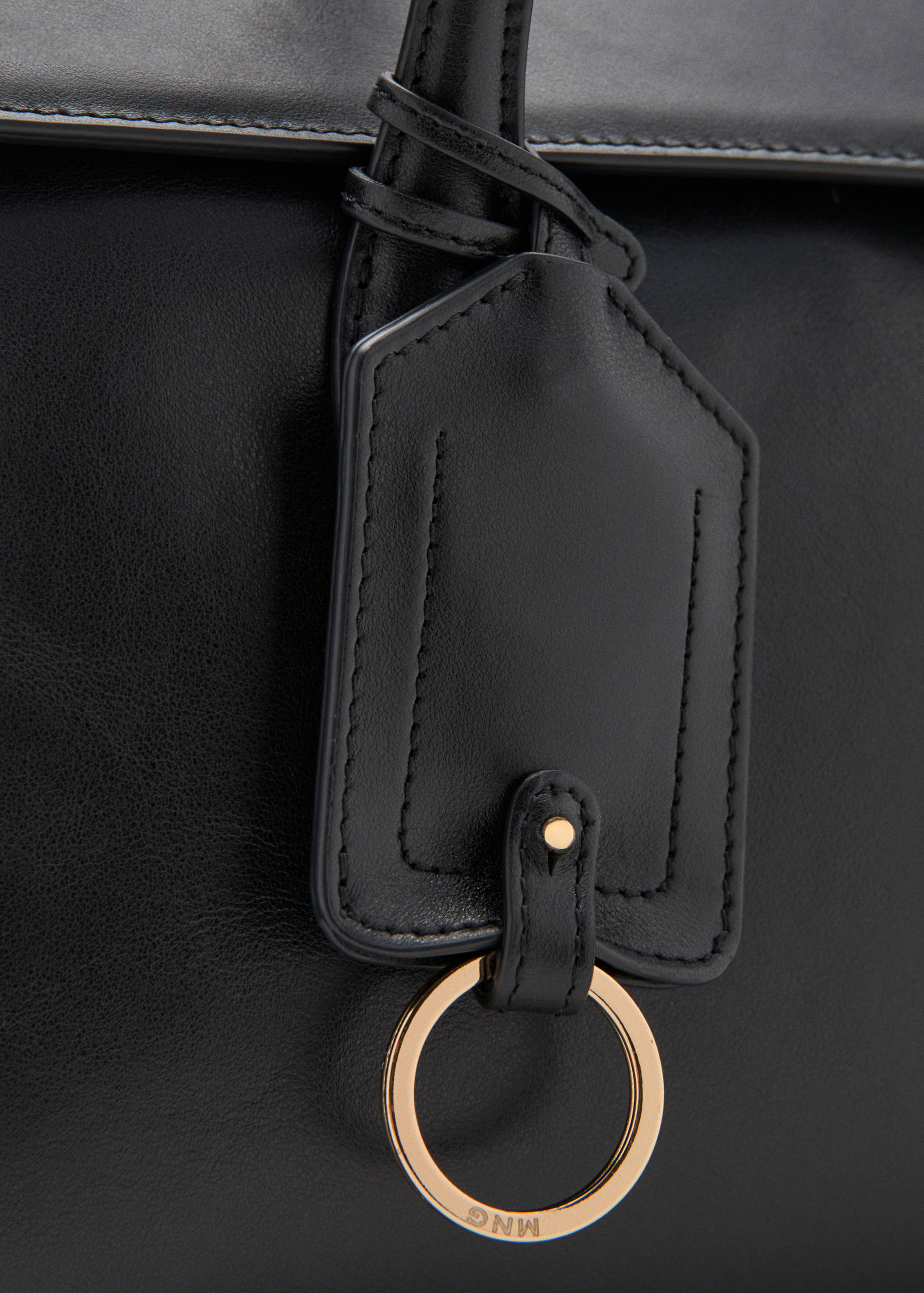 Leather shoulder bag with charms - Details of the article 1