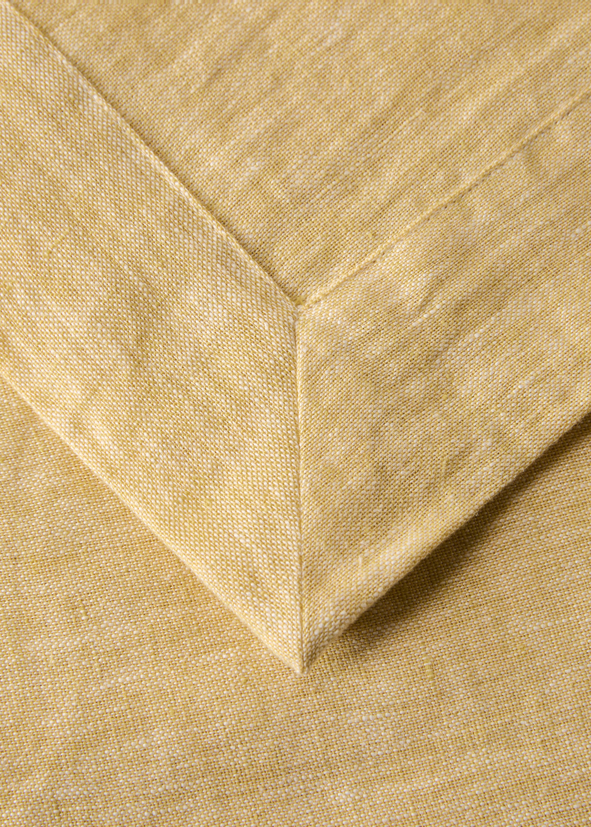 100% linen melange effect tablecloth for 6 to 8 guests - Details of the article 1