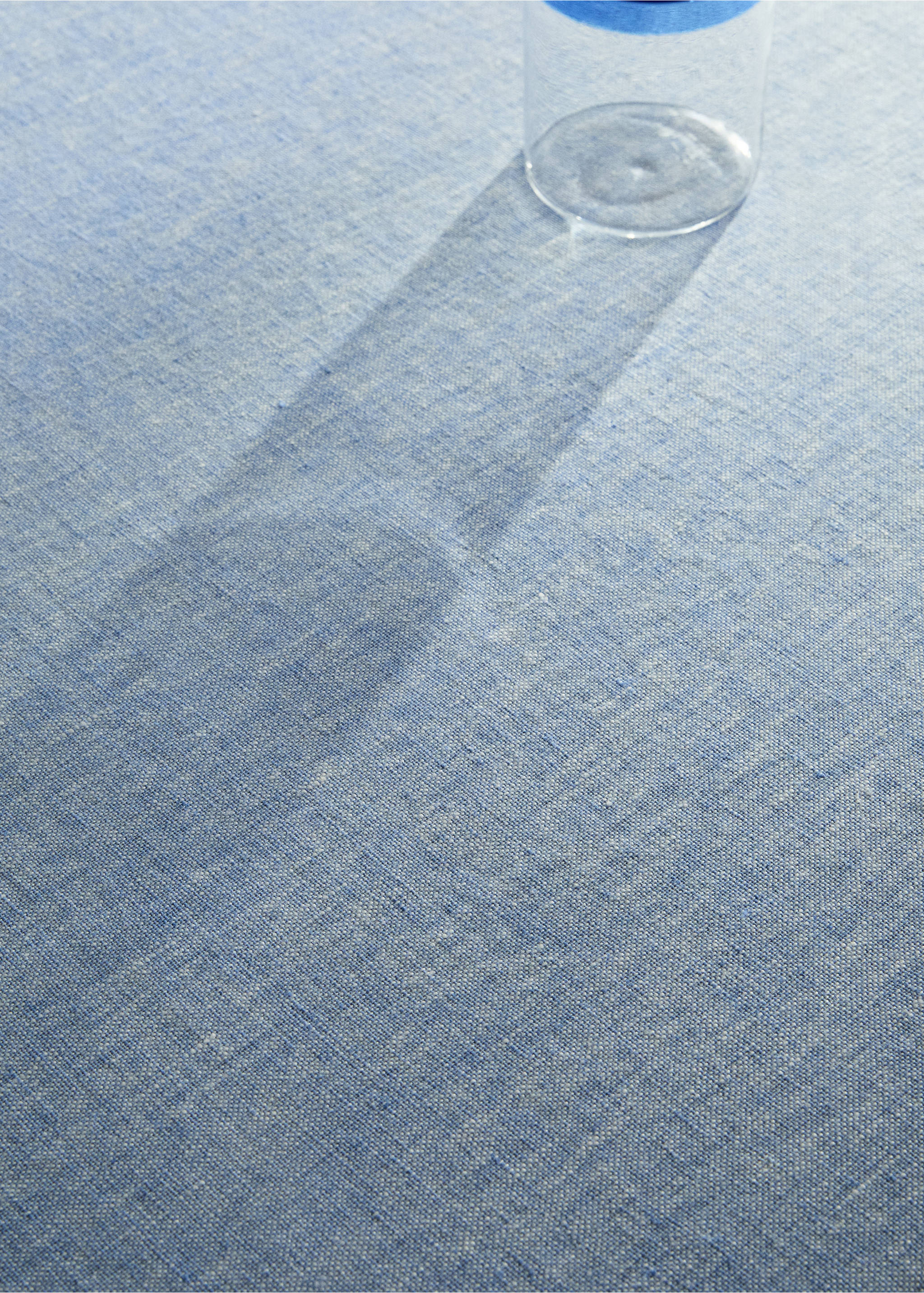 Tischdecke aus 100 % Leinen mit Melange-Effekt für 6 bis 8 Personen - Detail des Artikels 7, Blau. Ref: 27051310-00.