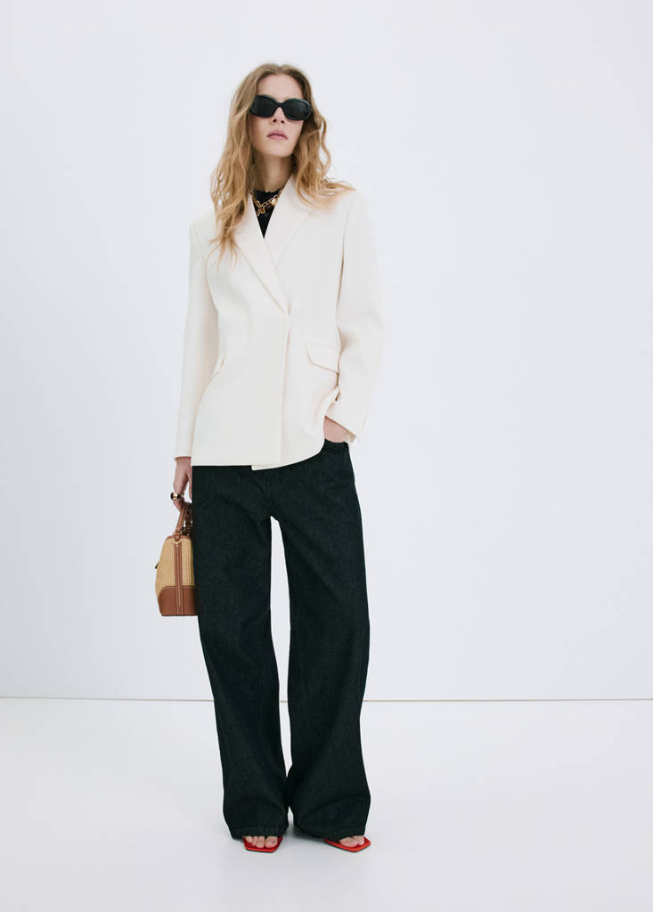 Suit jacket with belt — Vanilla