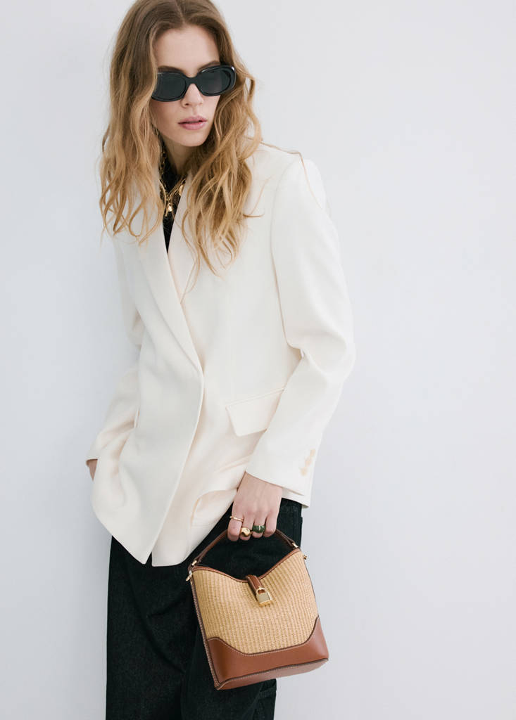 Suit jacket with belt — Vanilla