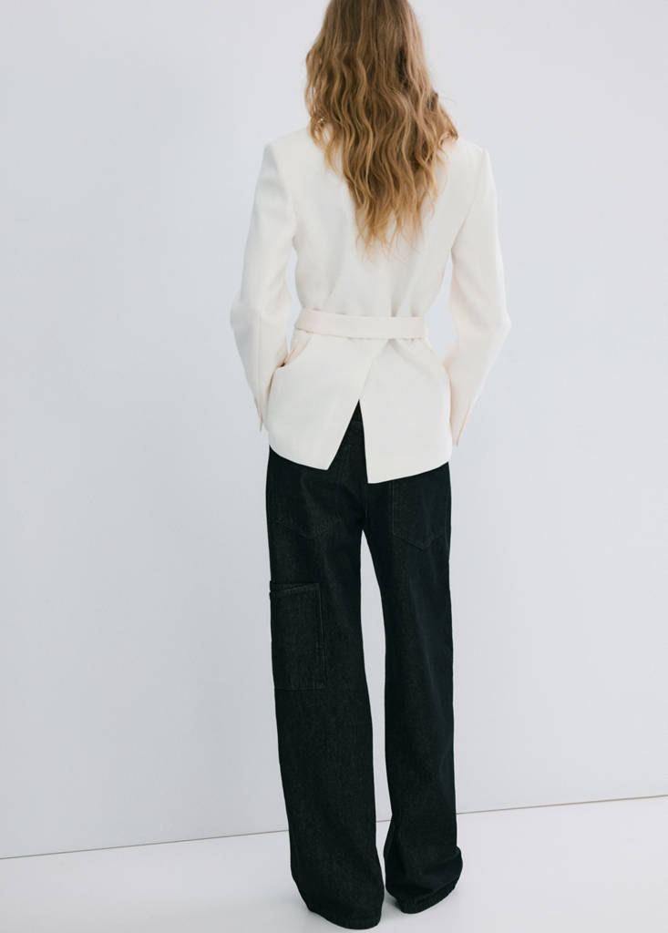 Suit jacket with belt — Vanilla