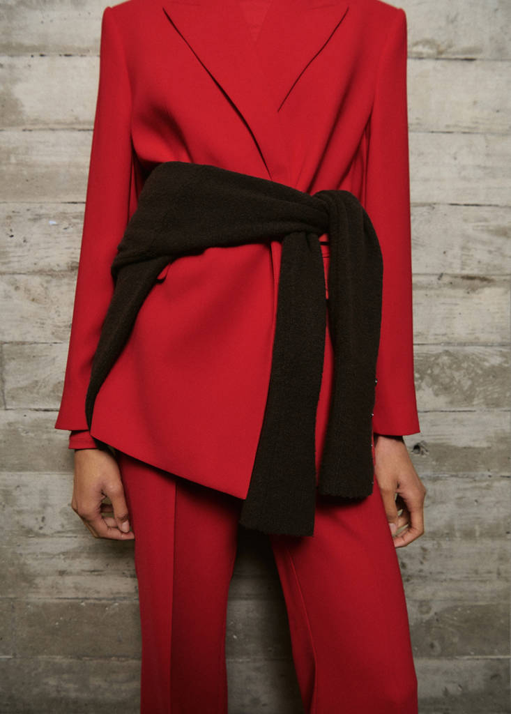 Suit jacket with belt — Red