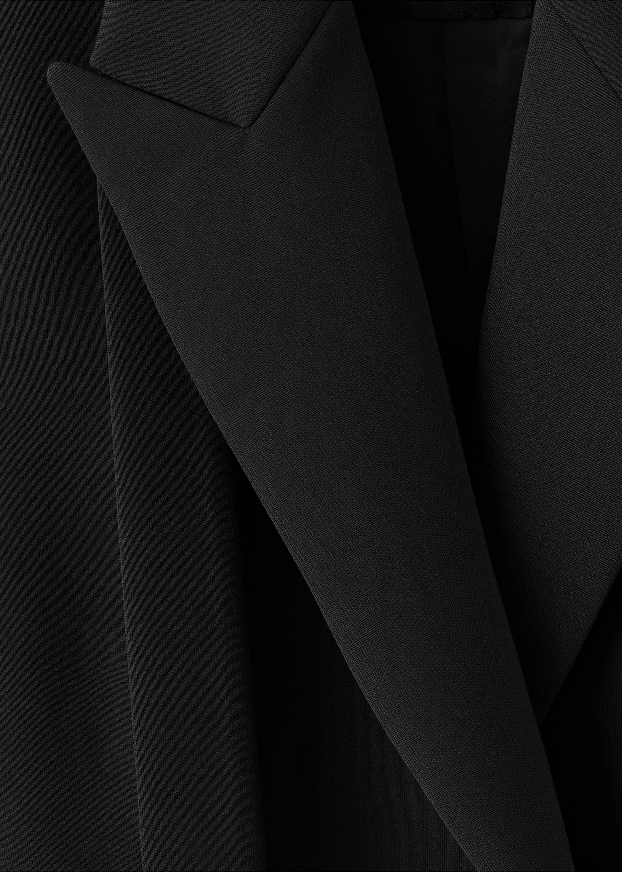 Suit jacket with belt - Details of the article 8, Black. Ref: 27051320-01.