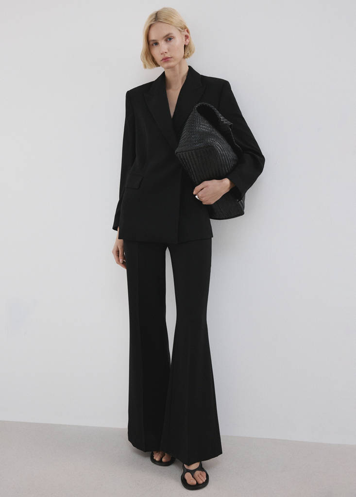 Suit jacket with belt — Black
