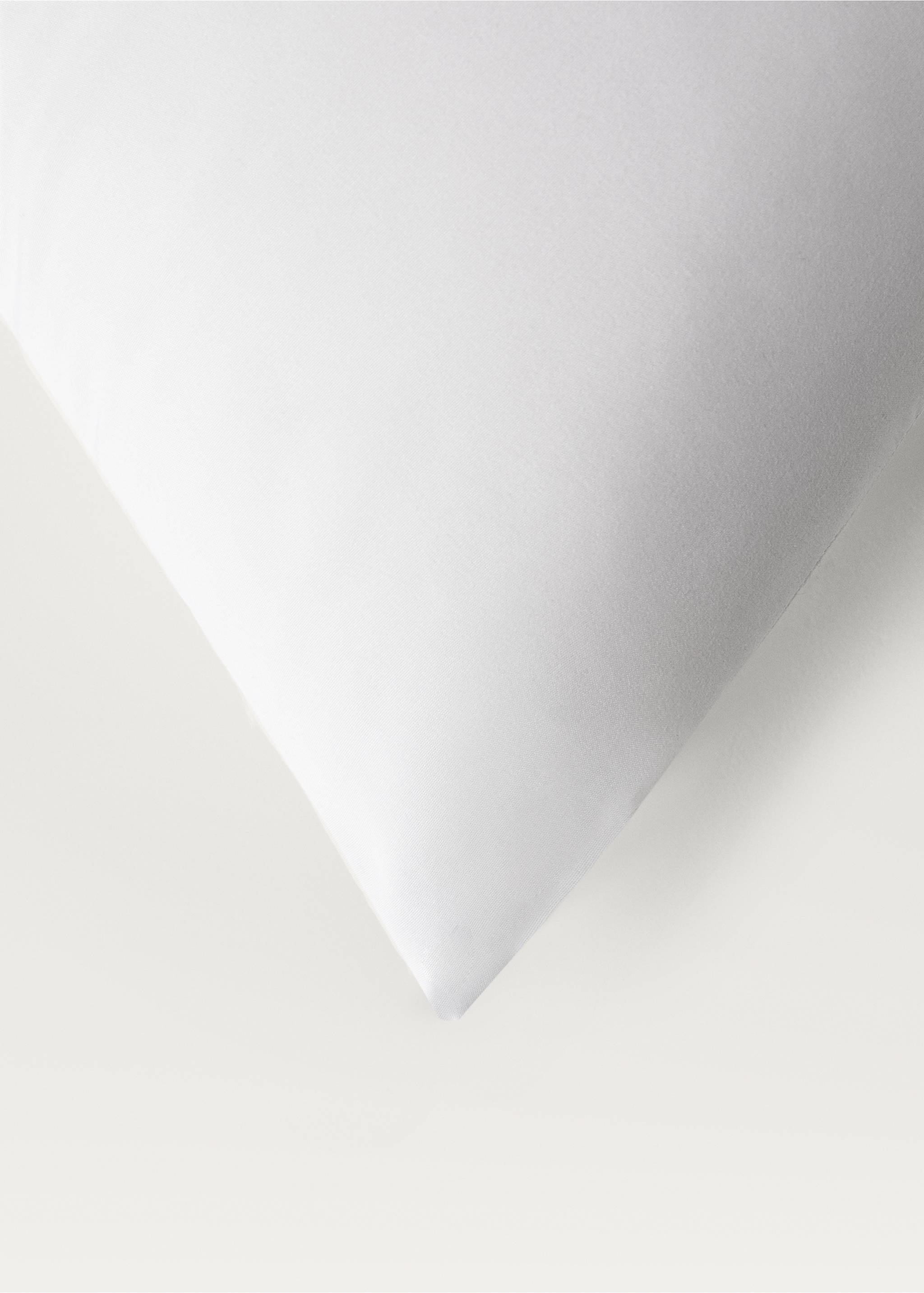 Microfibre pillow filling 50x75 cm - Details of the article 1, White. Ref: 27051324-00.