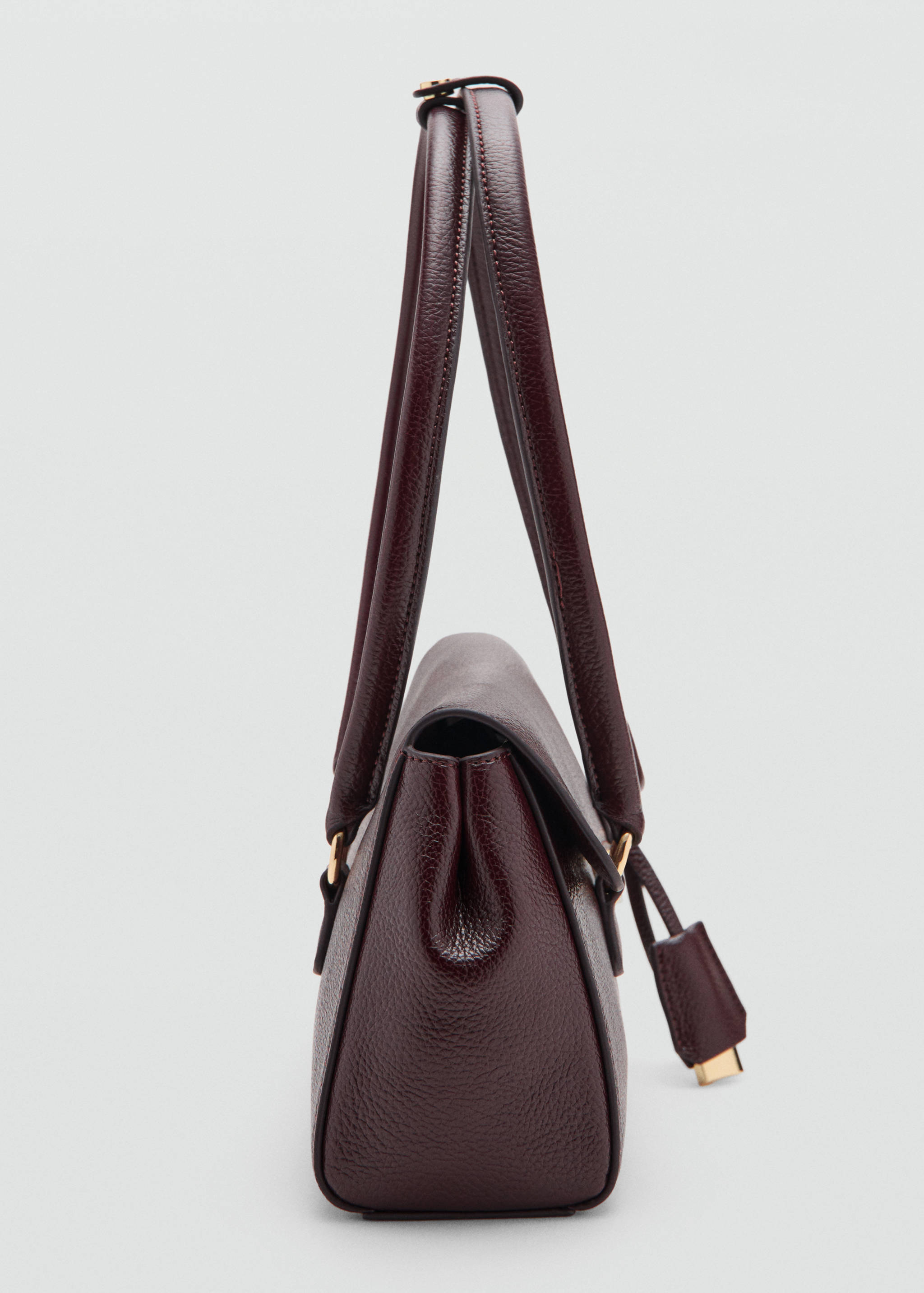City shoulder bag with flap - Details of the article 1