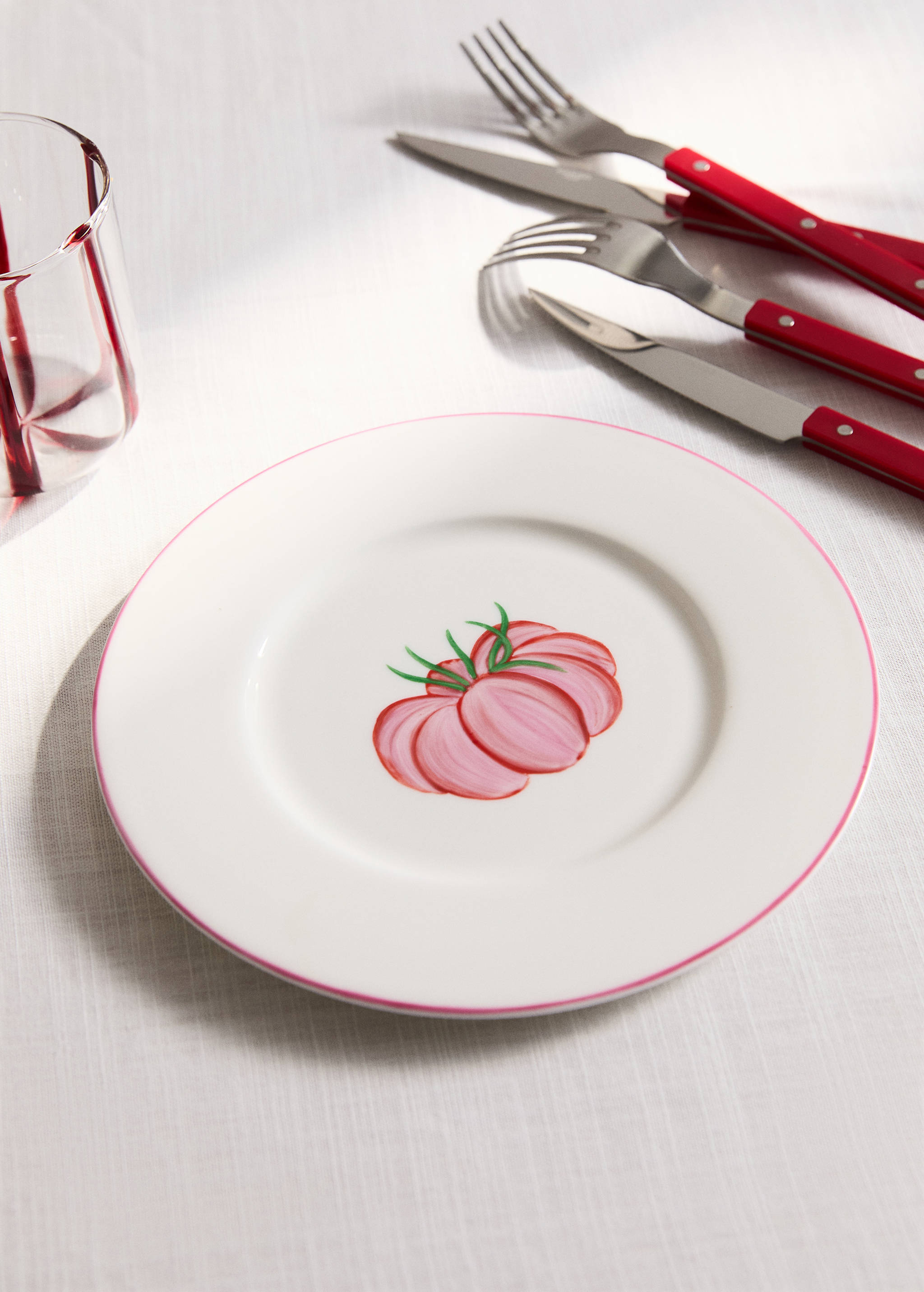 Hand-painted tomato side plate - General plane