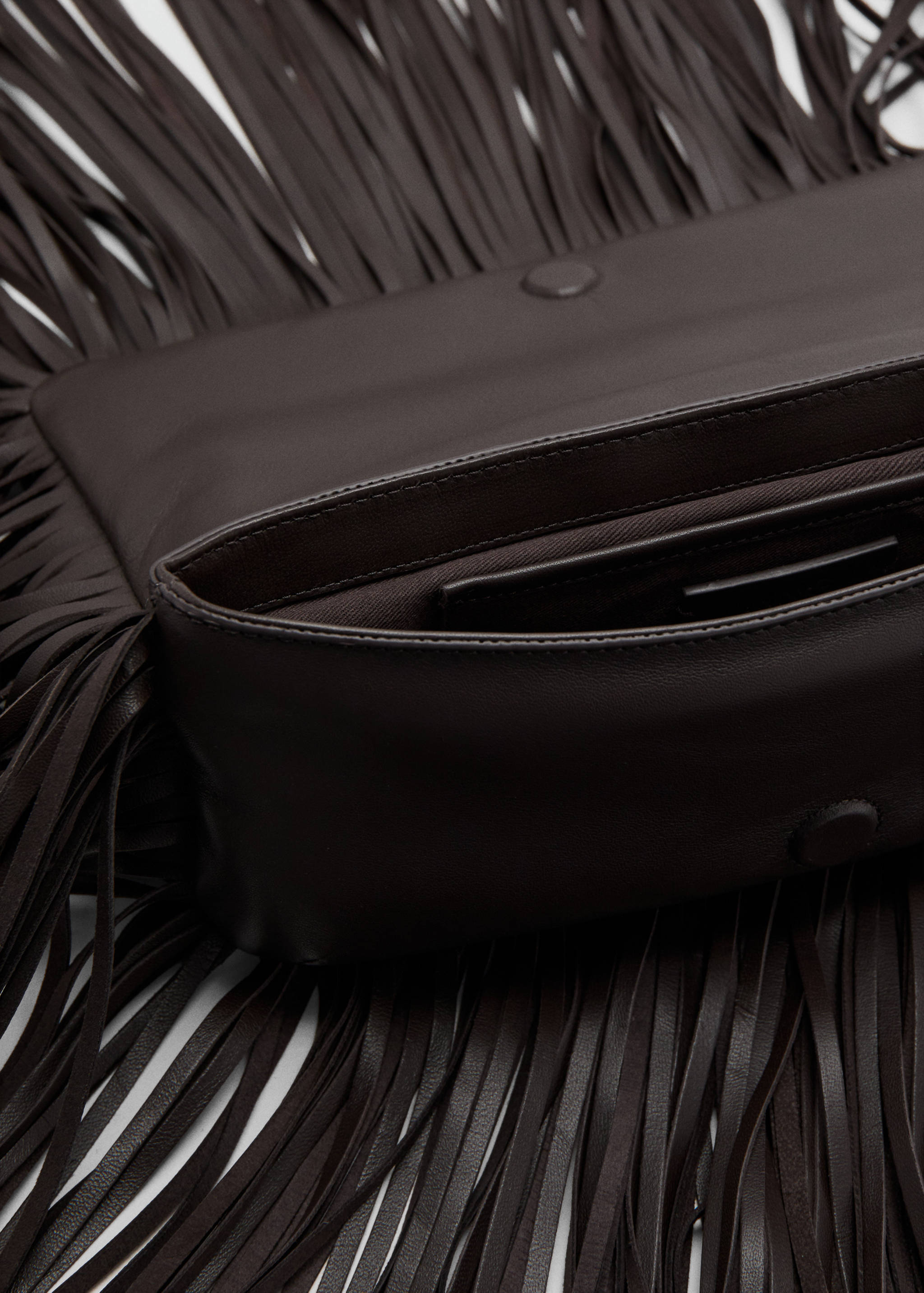 Leather handbag with fringes - Details of the article 1