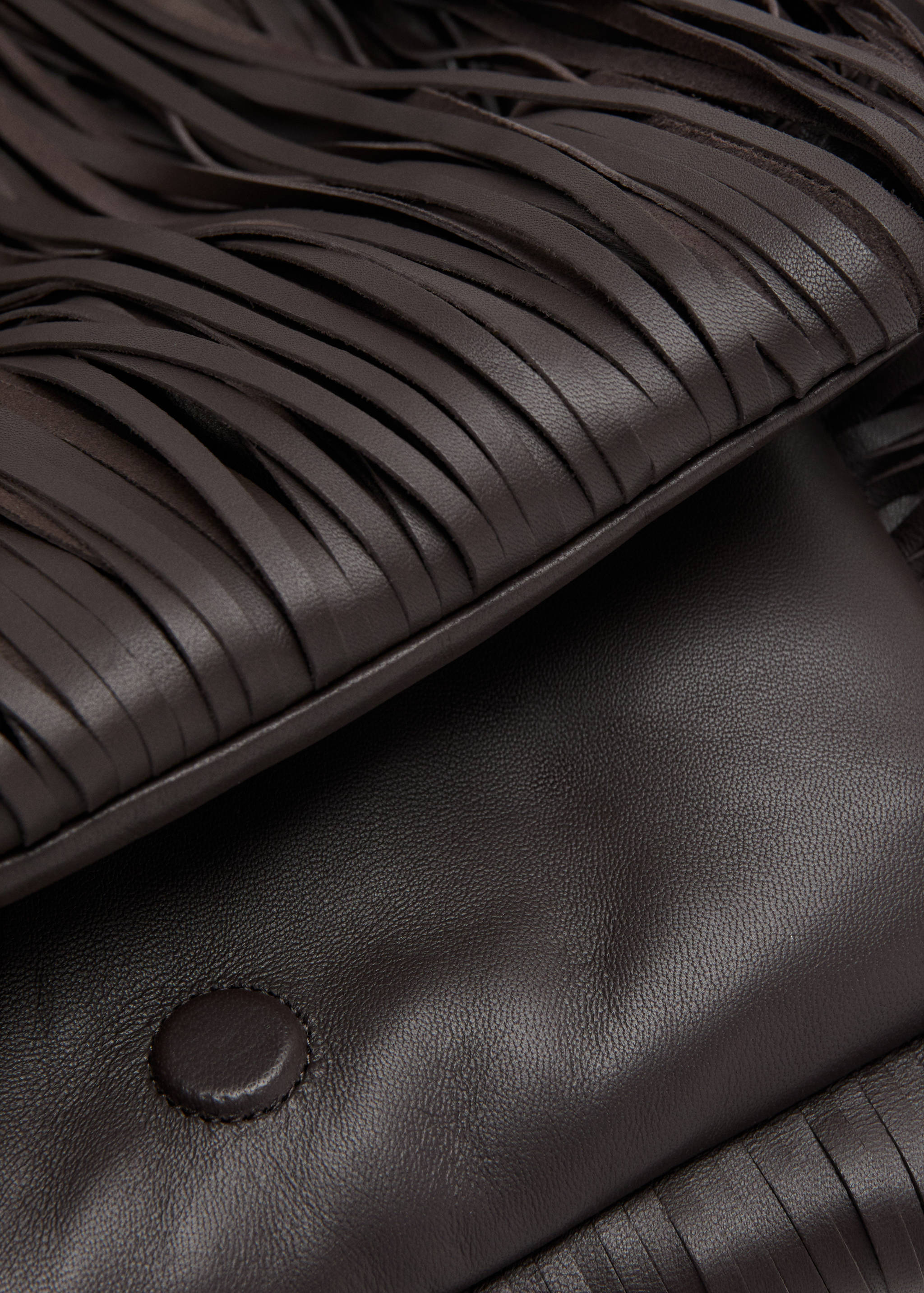 Leather handbag with fringes - Details of the article 4
