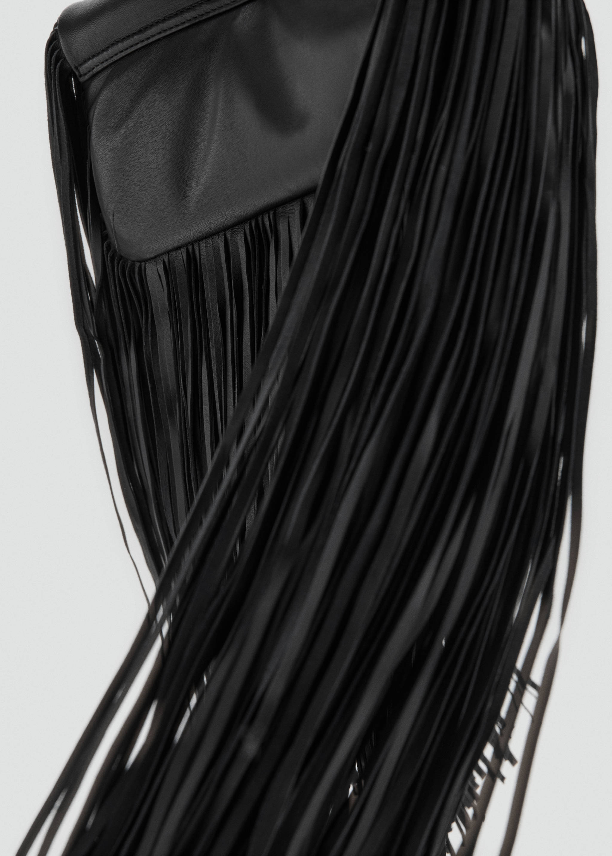 Leather handbag with fringes - Details of the article 2