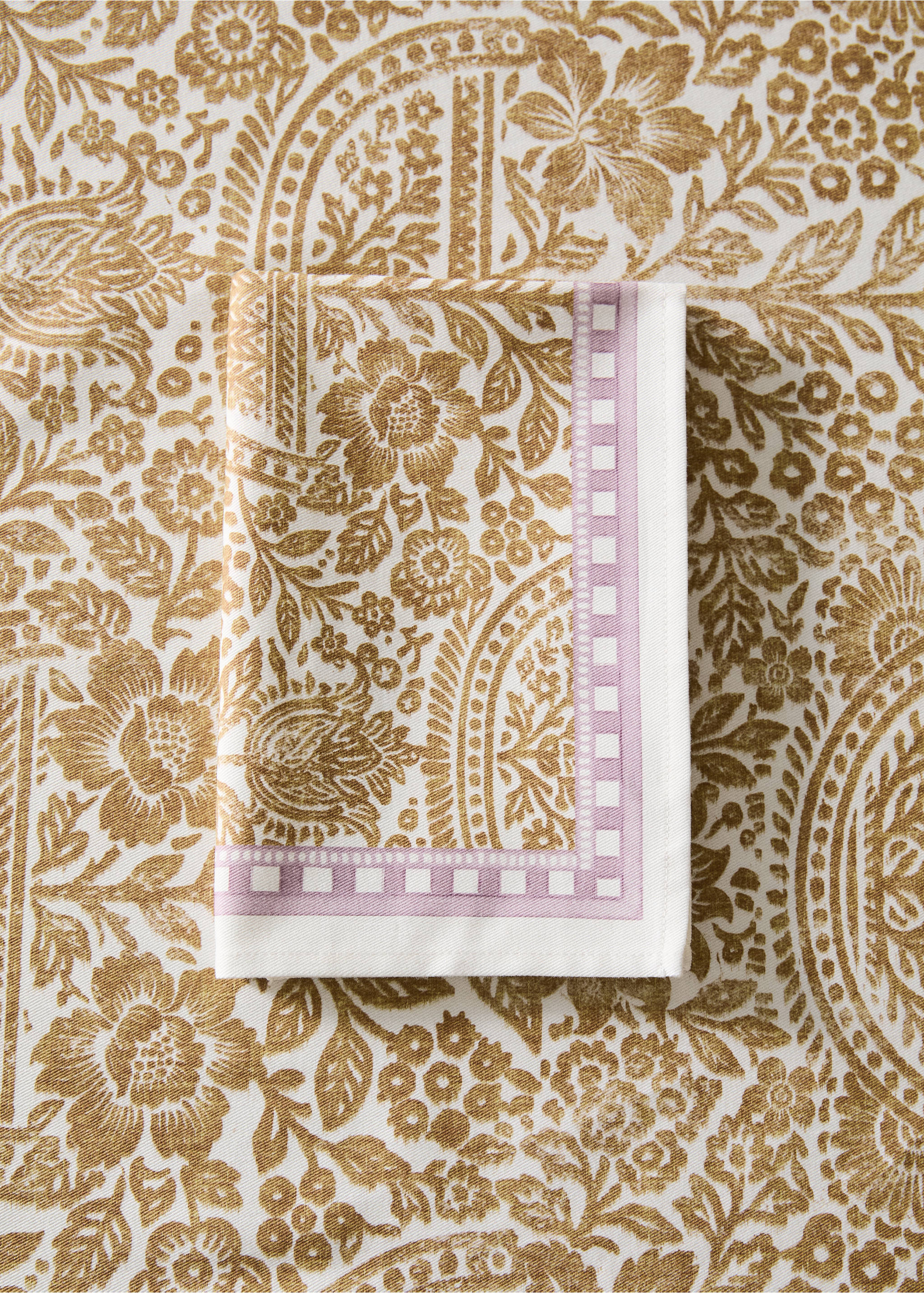 Baumwollservietten mit Streifen und floralen Motiven - Allgemeine Ansicht, Gelb. Ref: 27051517-00.