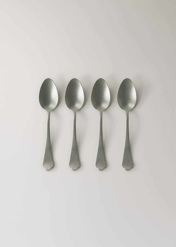 Set of 4 matte stainless steel dessert spoons — Grey