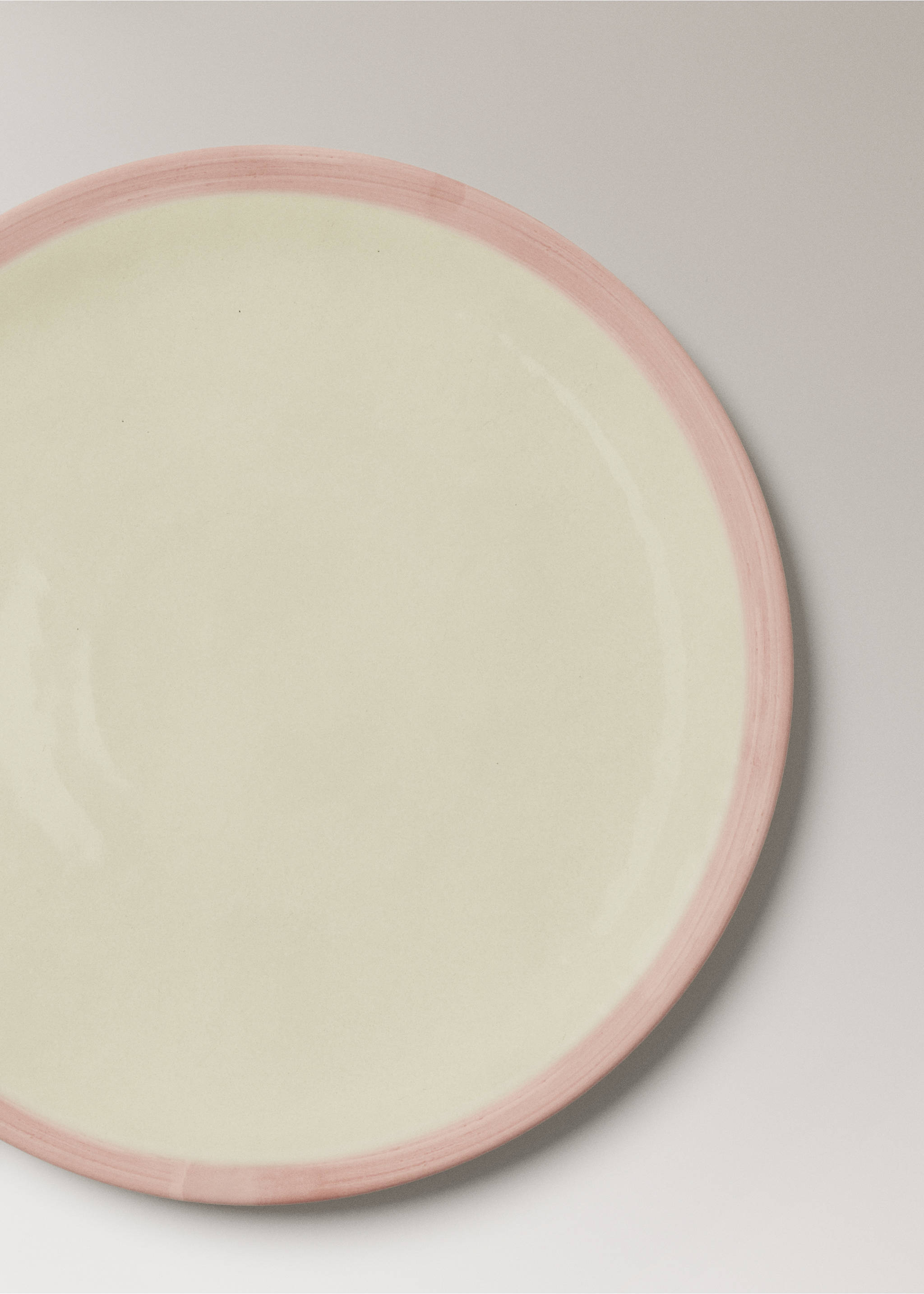 Farfurie plată din ceramică în contrast - Detaliu al articolului 1, Roz pal. Ref: 27051523-00.