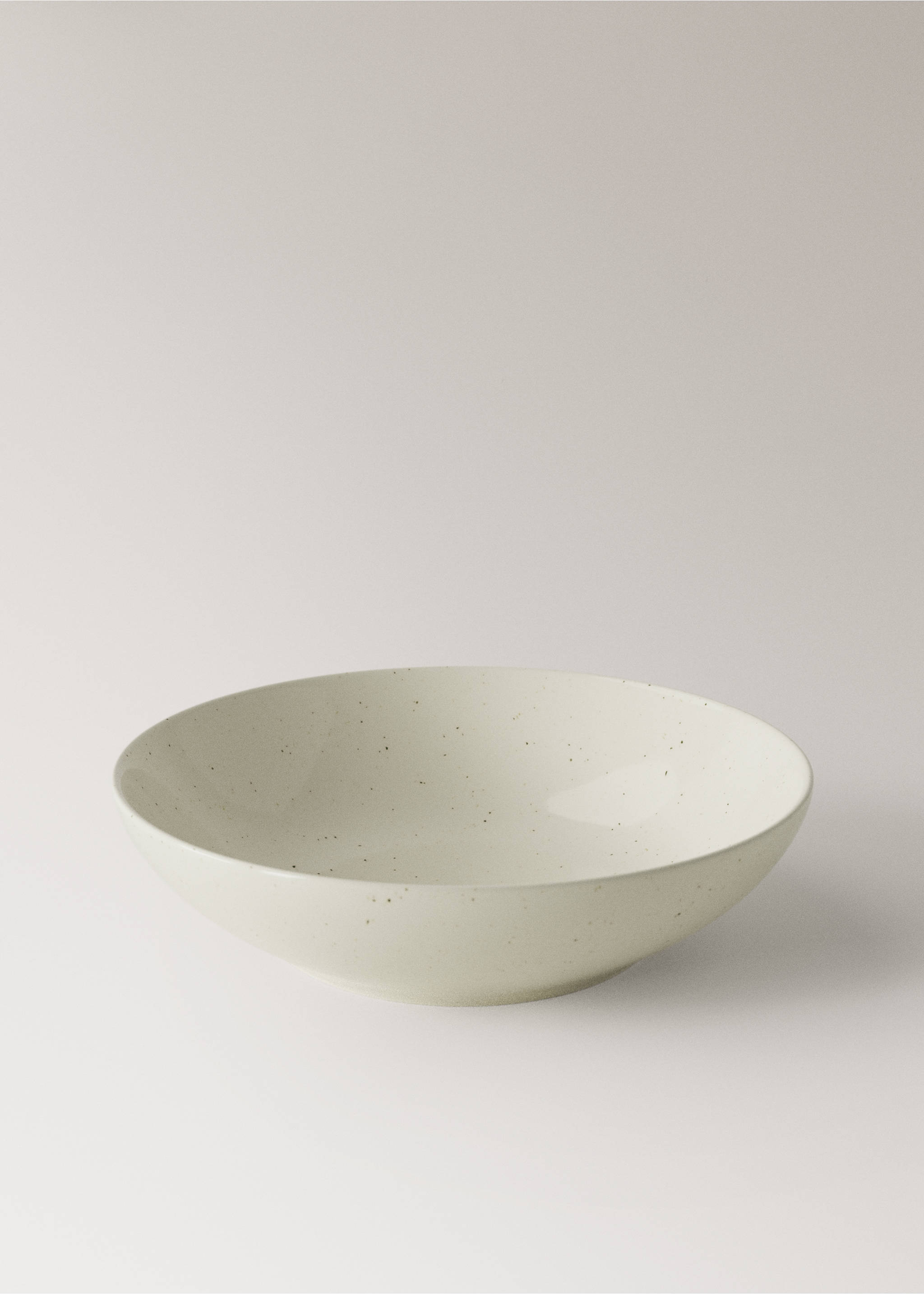 Tiefer Teller aus Steingut mit Punkten - Detail des Artikels 1, Cremeweiß. Ref: 27051525-00.