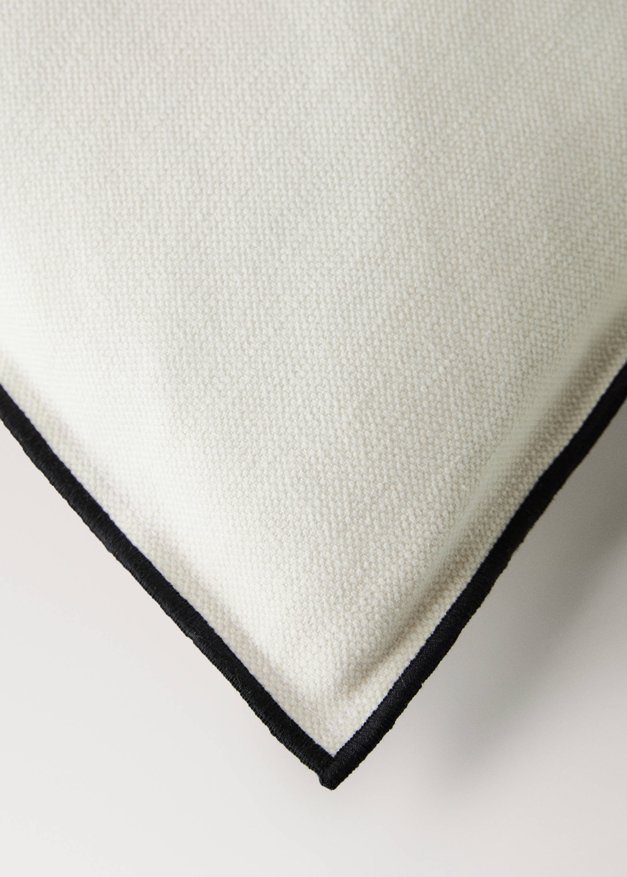 Linen cotton cushion cover with overlock tab 40x60 cm - Details of the article 3