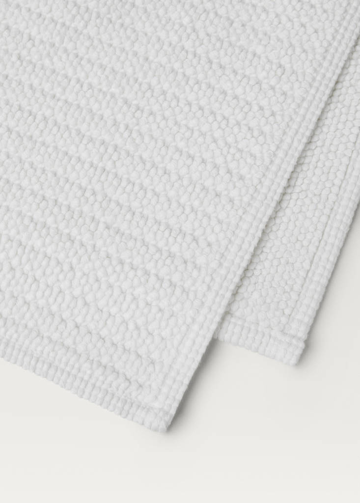 Reversible cotton woven bath mat — White