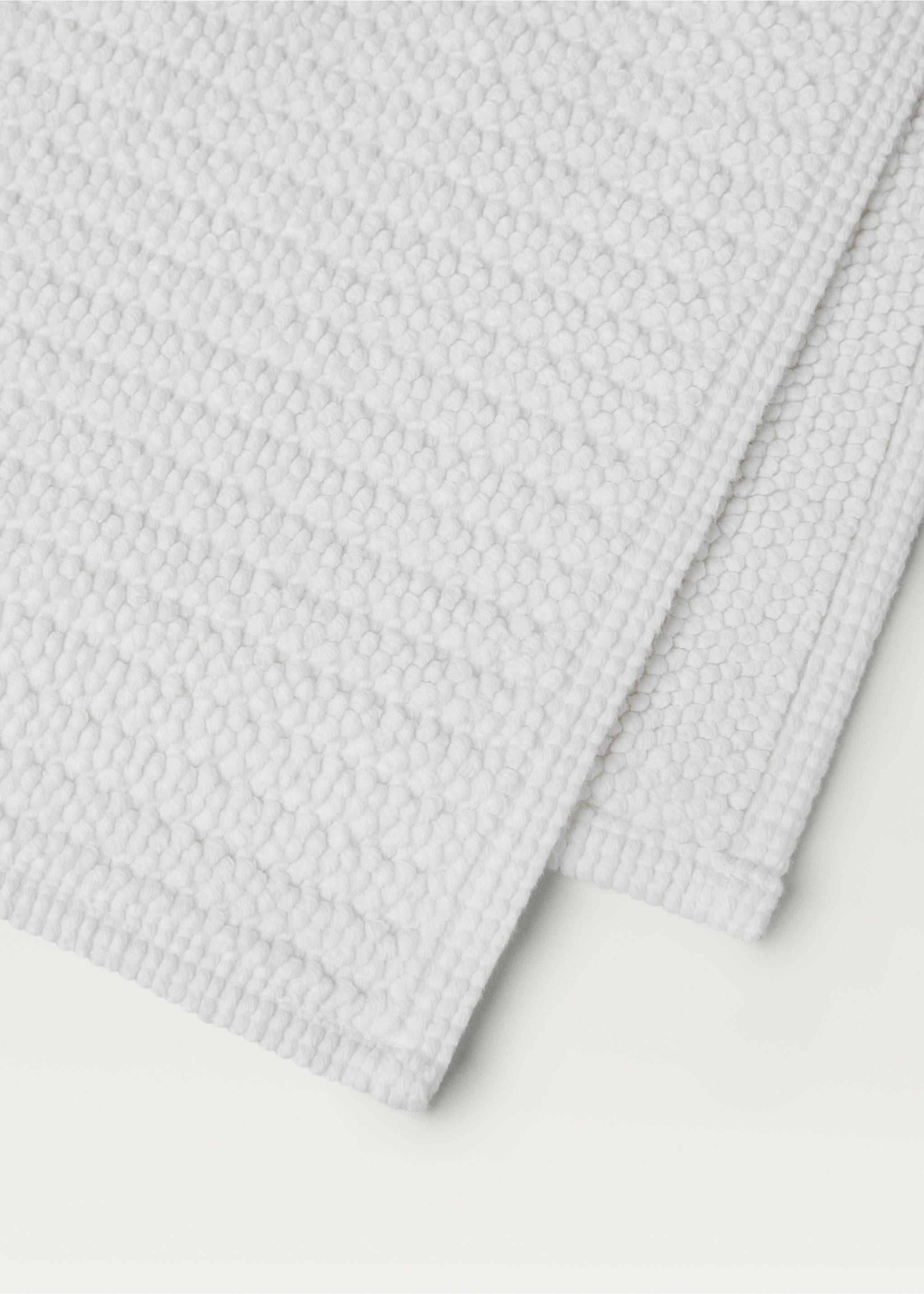 Reversible cotton woven bath mat - Details of the article 1, White. Ref: 27051528-00.