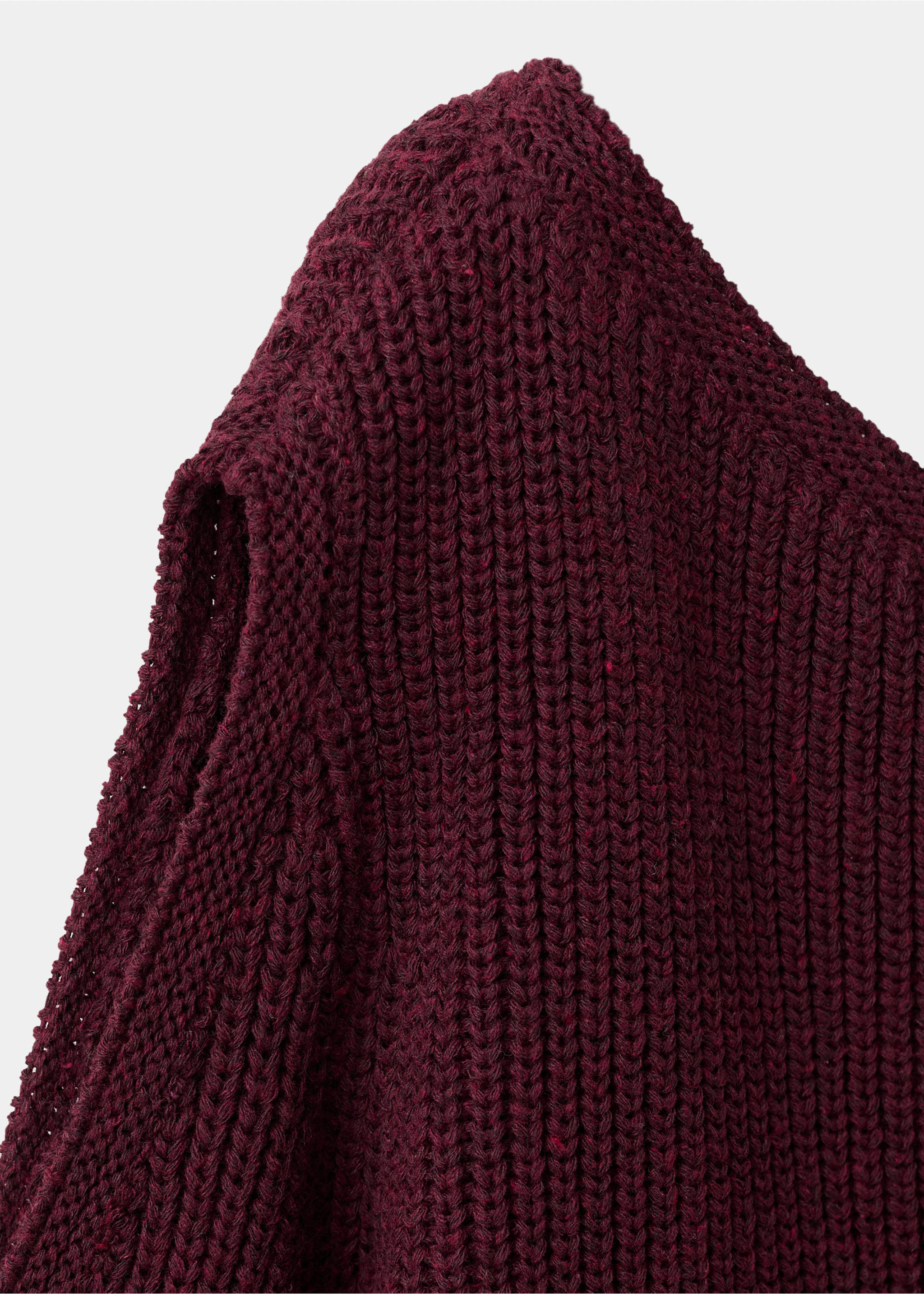 Asymmetrical sweater with shoulder opening - Details of the article 8, Maroon. Ref: 27051537-00.