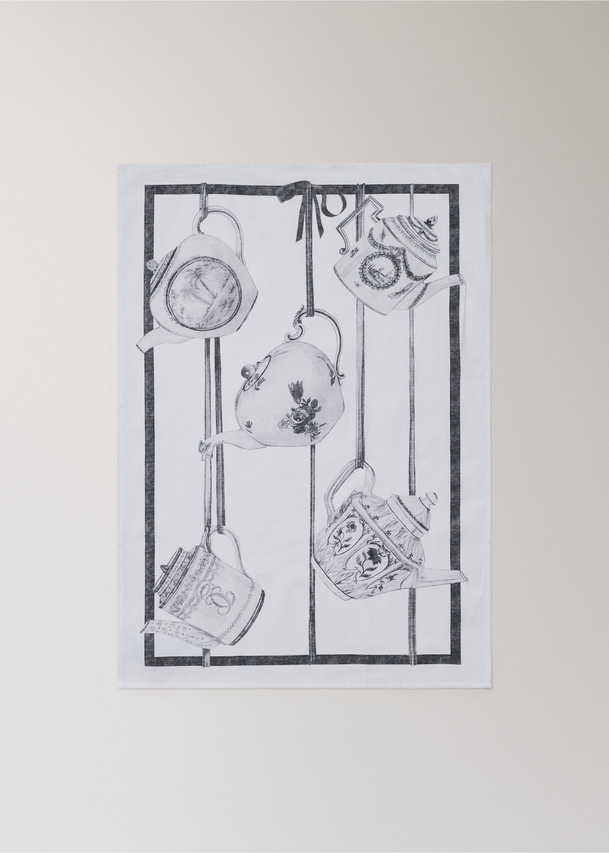 Printed tea towels with mug design - Details of the article 1, White. Ref: 27051539-00.