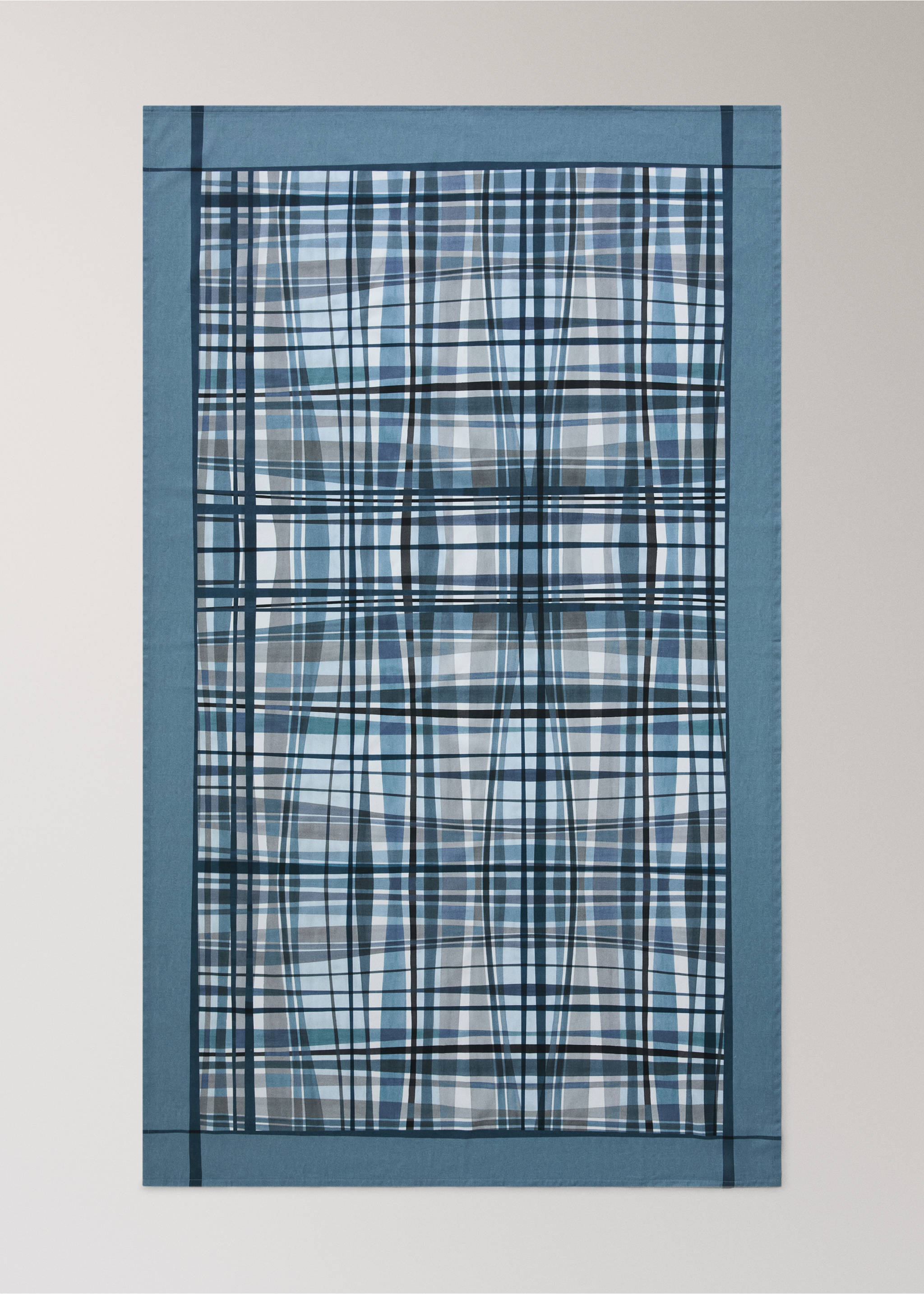 Cotton tablecloth with irregular checks for 2 to 4 people - Details of the article 4, Blue. Ref: 27052005-00.