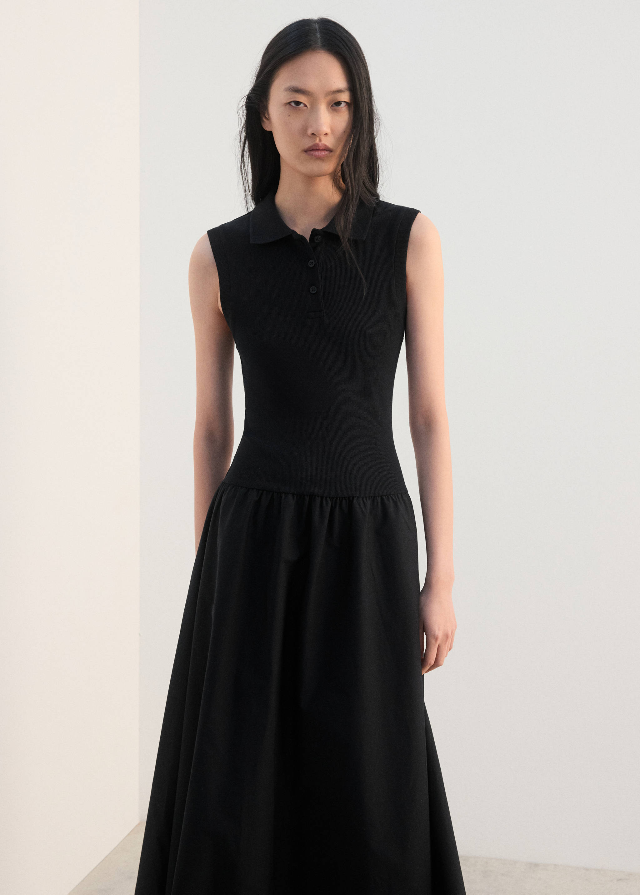 فستان مدمج بتصميم ياقة بولو - رؤية وسط