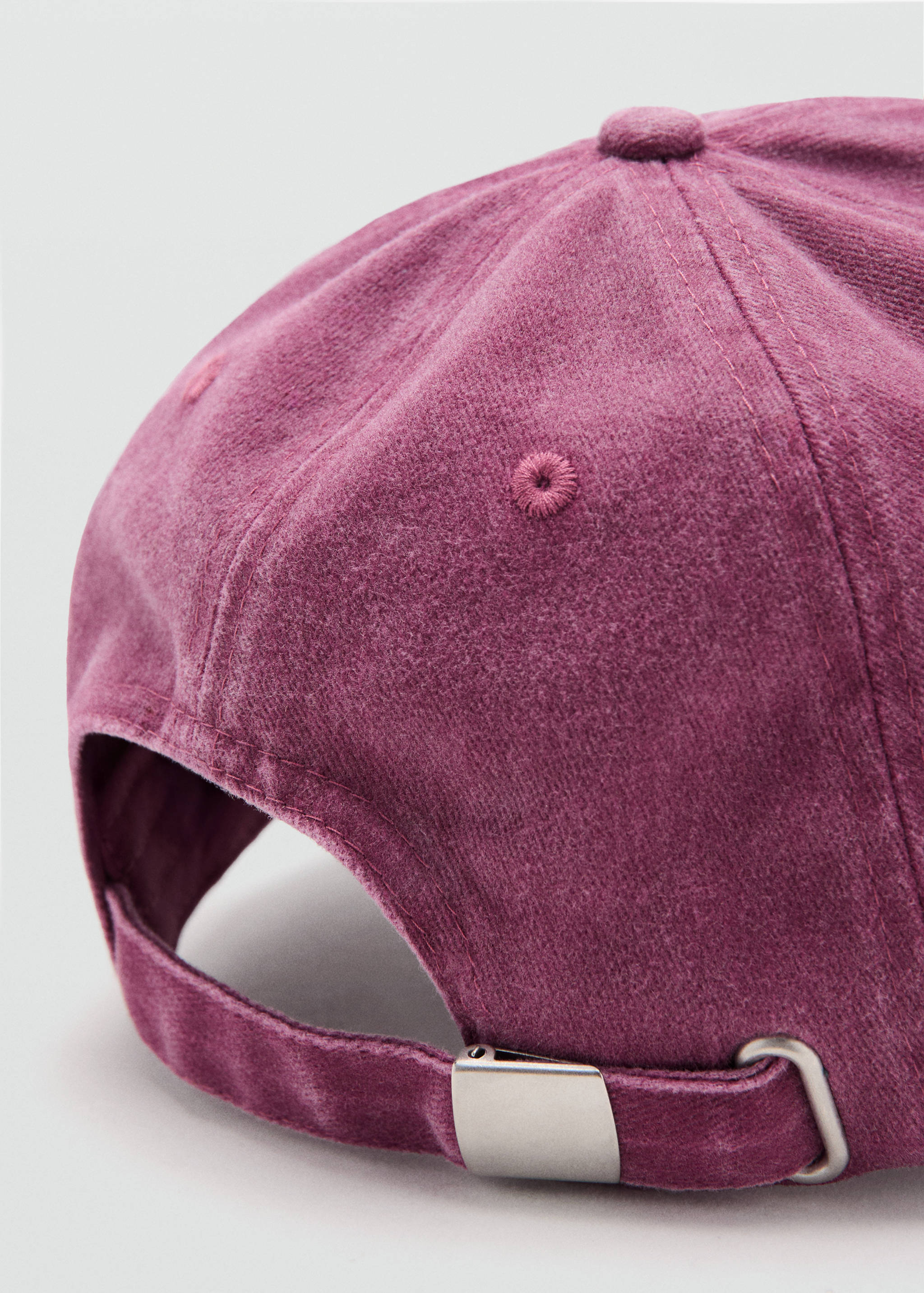 Embroidered detail cap - Details of the article 2