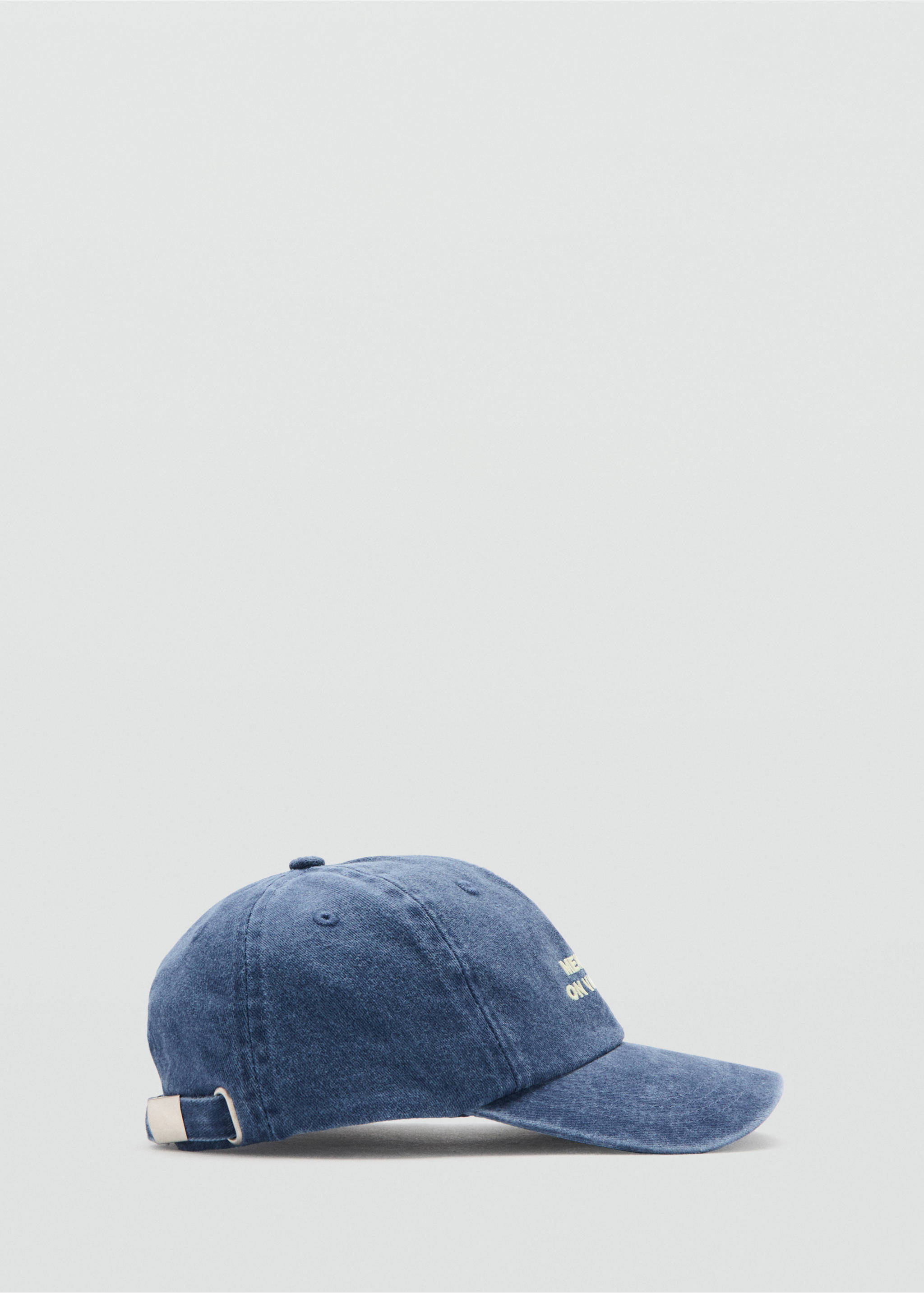 Embroidered message cap - Article without model, Blue. Ref: 27052550-00.