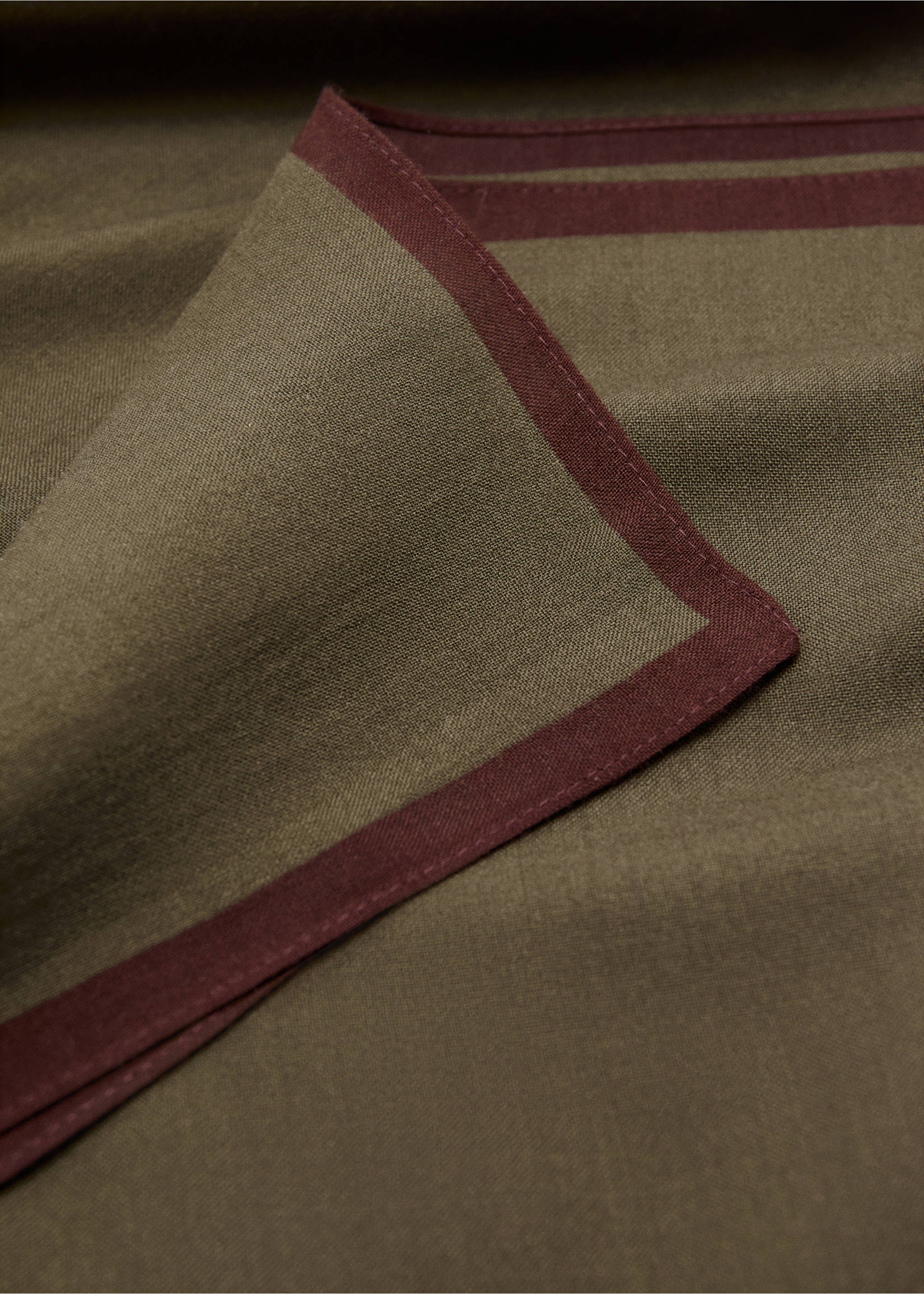 Wool pocket square - Medium plane, Medium Green. Ref: 27052890-00.