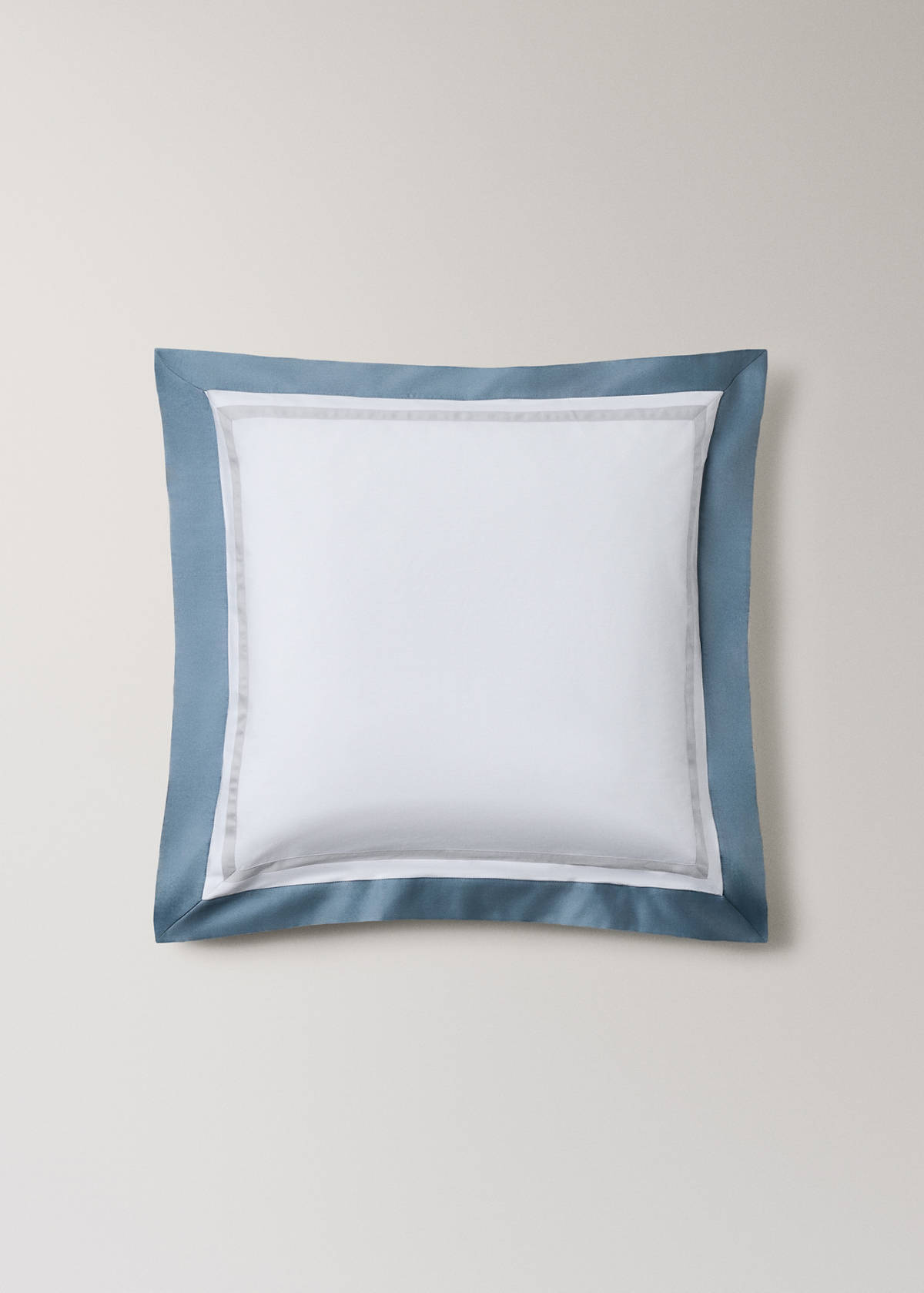 Two pillowcases with wide satin contrast band 60x60 cm — Blue