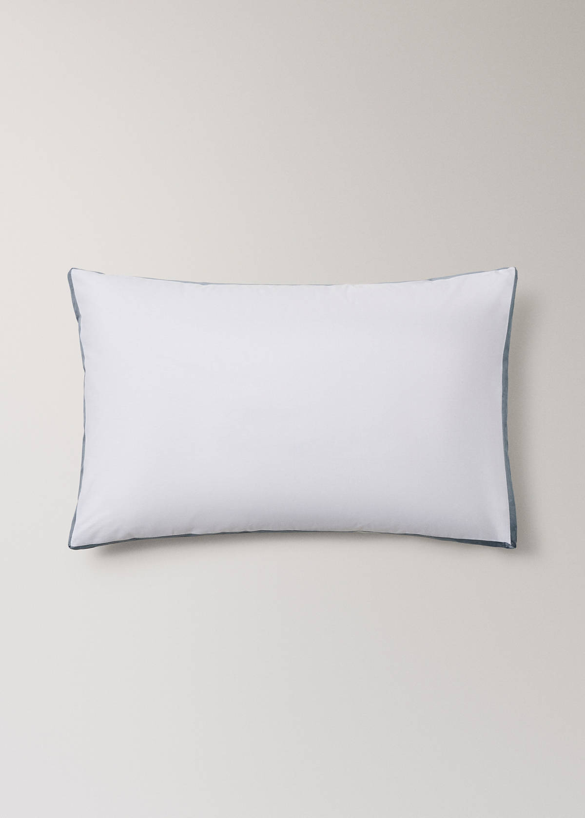 Two 200-thread count cotton percale pillowcases with satin borders 50x75 cm — Blue
