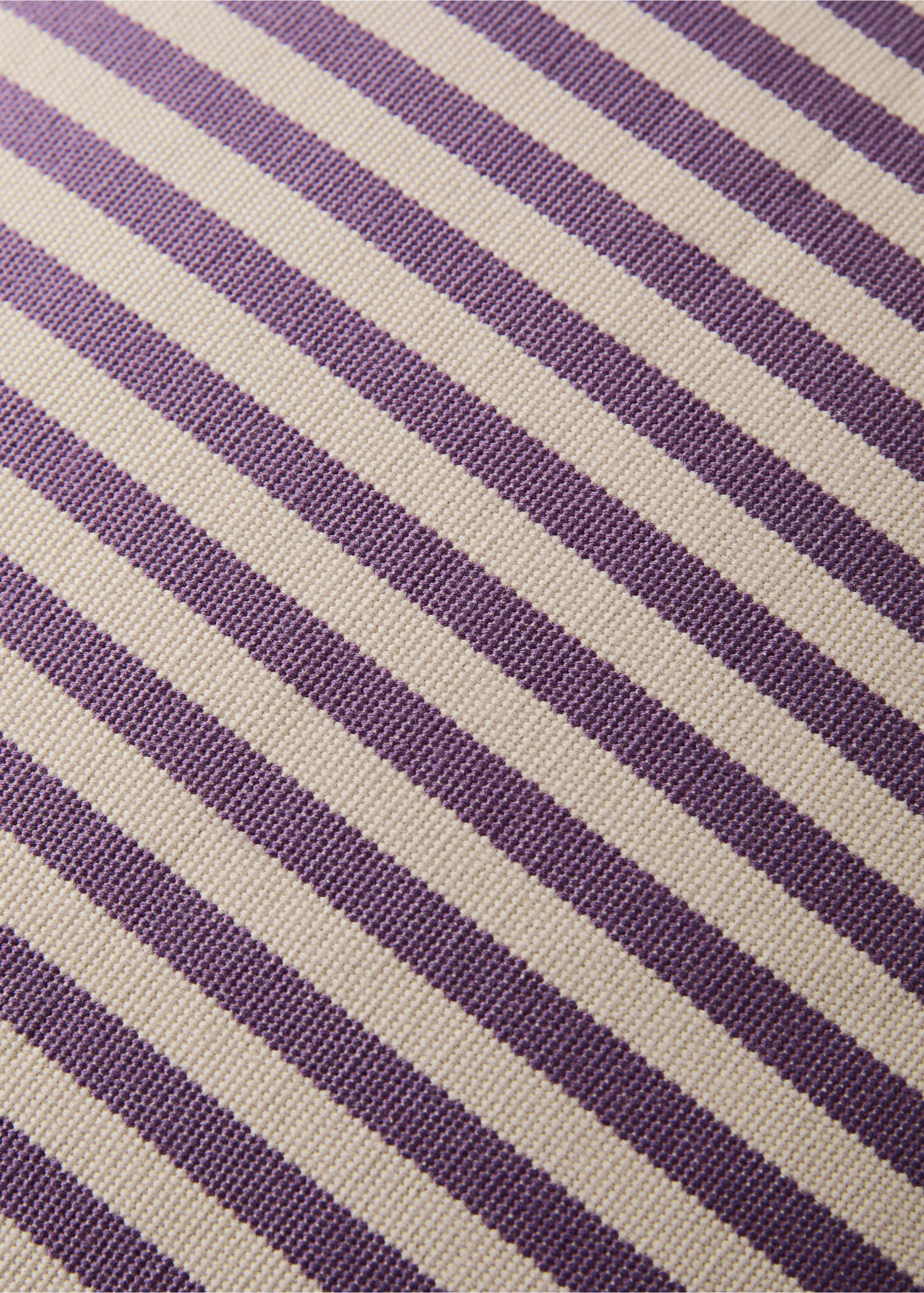 Cotton stripe cushion cover 50x50cm - Details of the article 3, Blackberry. Ref: 27052922-00.