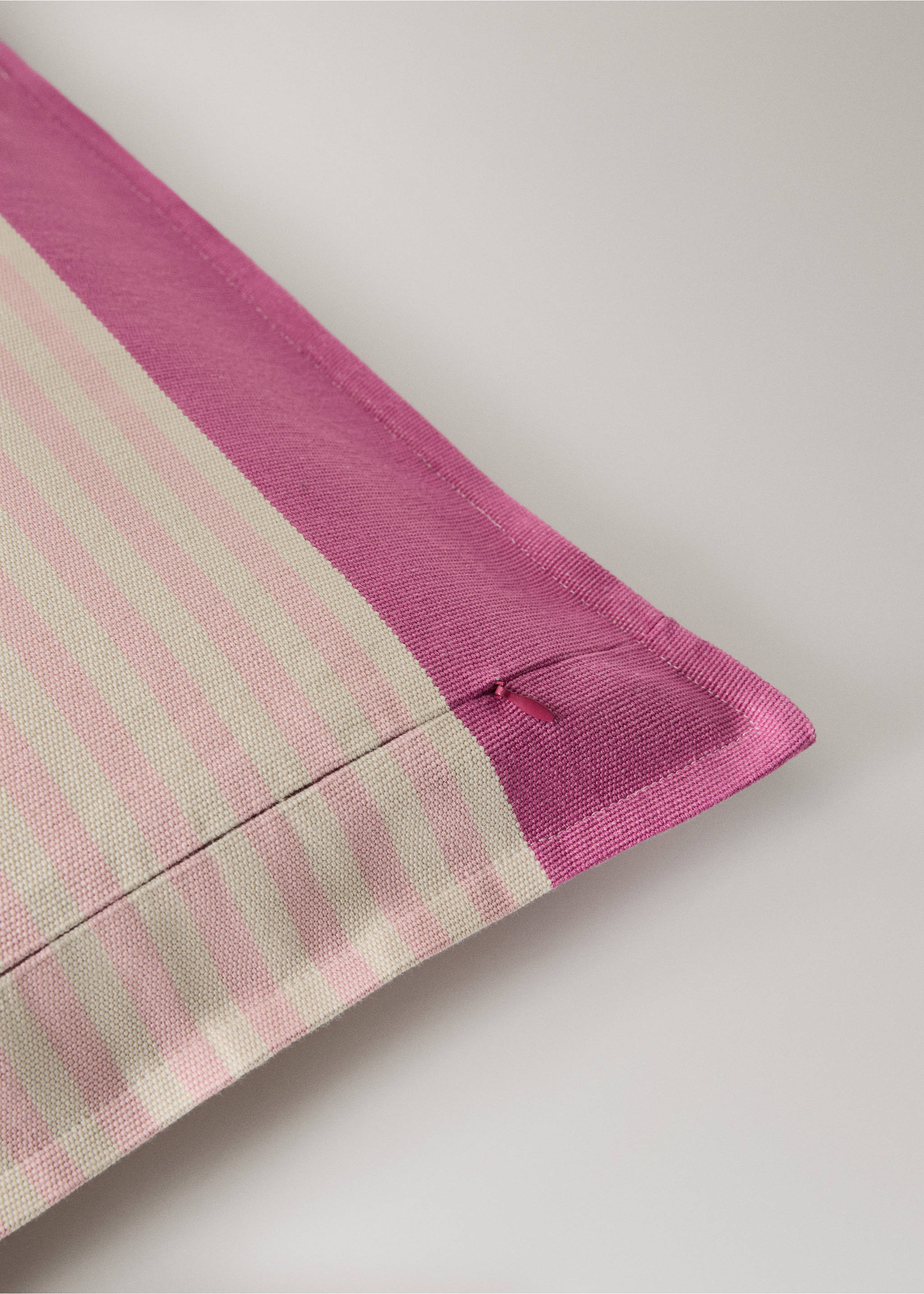 Cotton stripe cushion cover 50x50cm - Details of the article 2, Pastel Pink. Ref: 27052922-00.